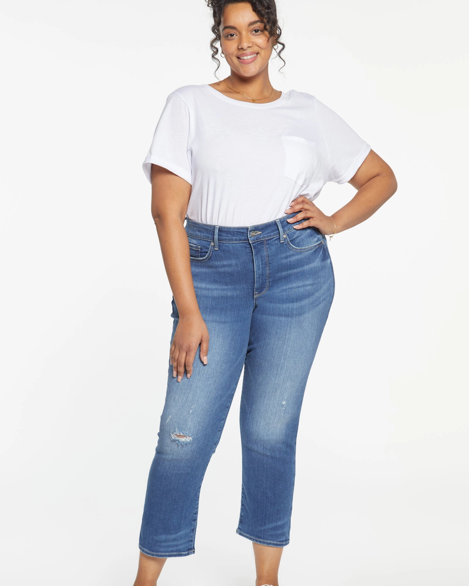 Clean Style Anti Snag Thread Technology Marilyn Crop Jean | Medium Wash