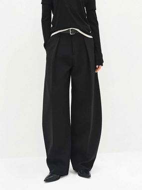 Relaxed Barrel Leg Pants Layer Fit