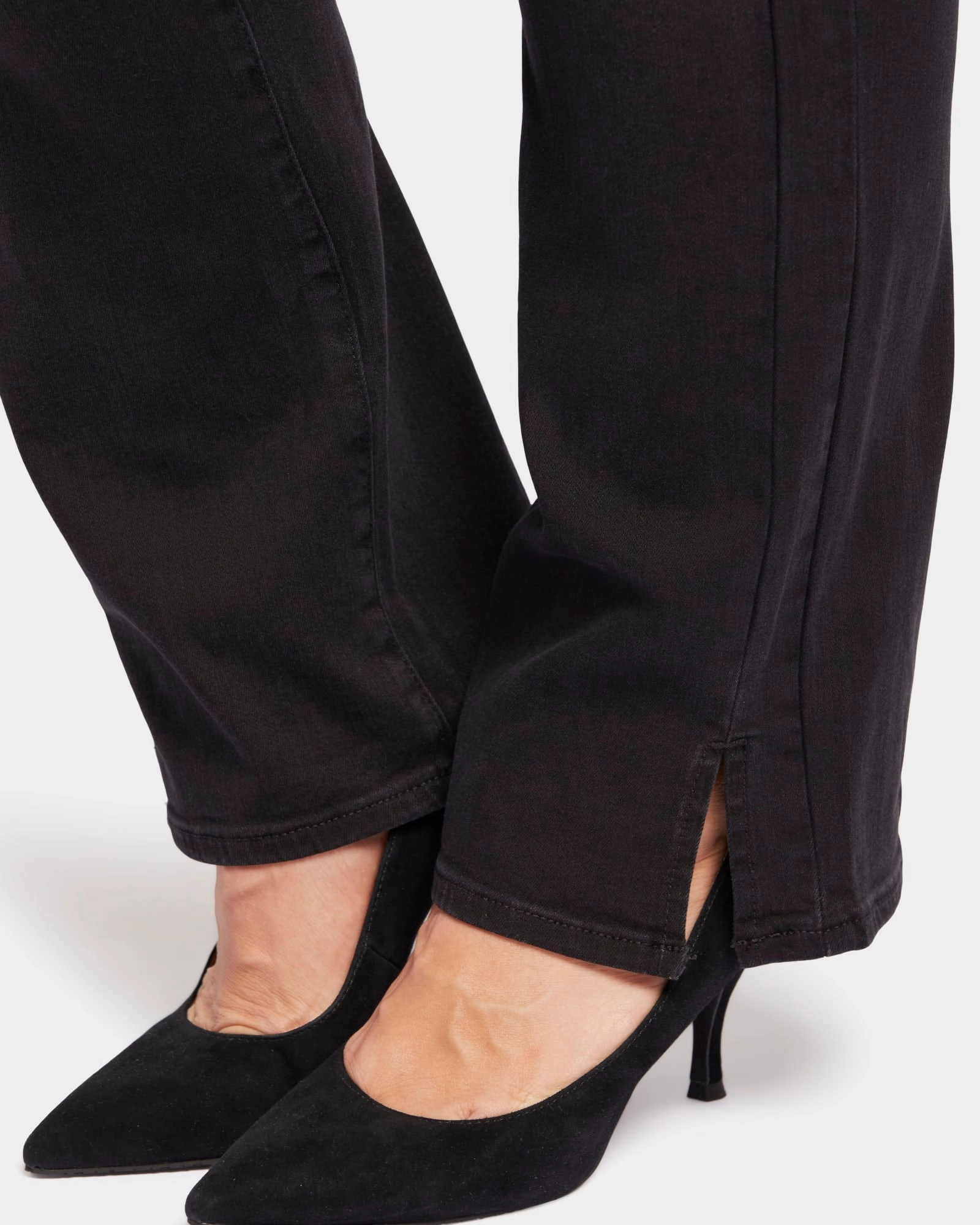 Slimmer Marilyn Straight Jean | Legend Functional Comfort Modern Minimalist Urban Explorer