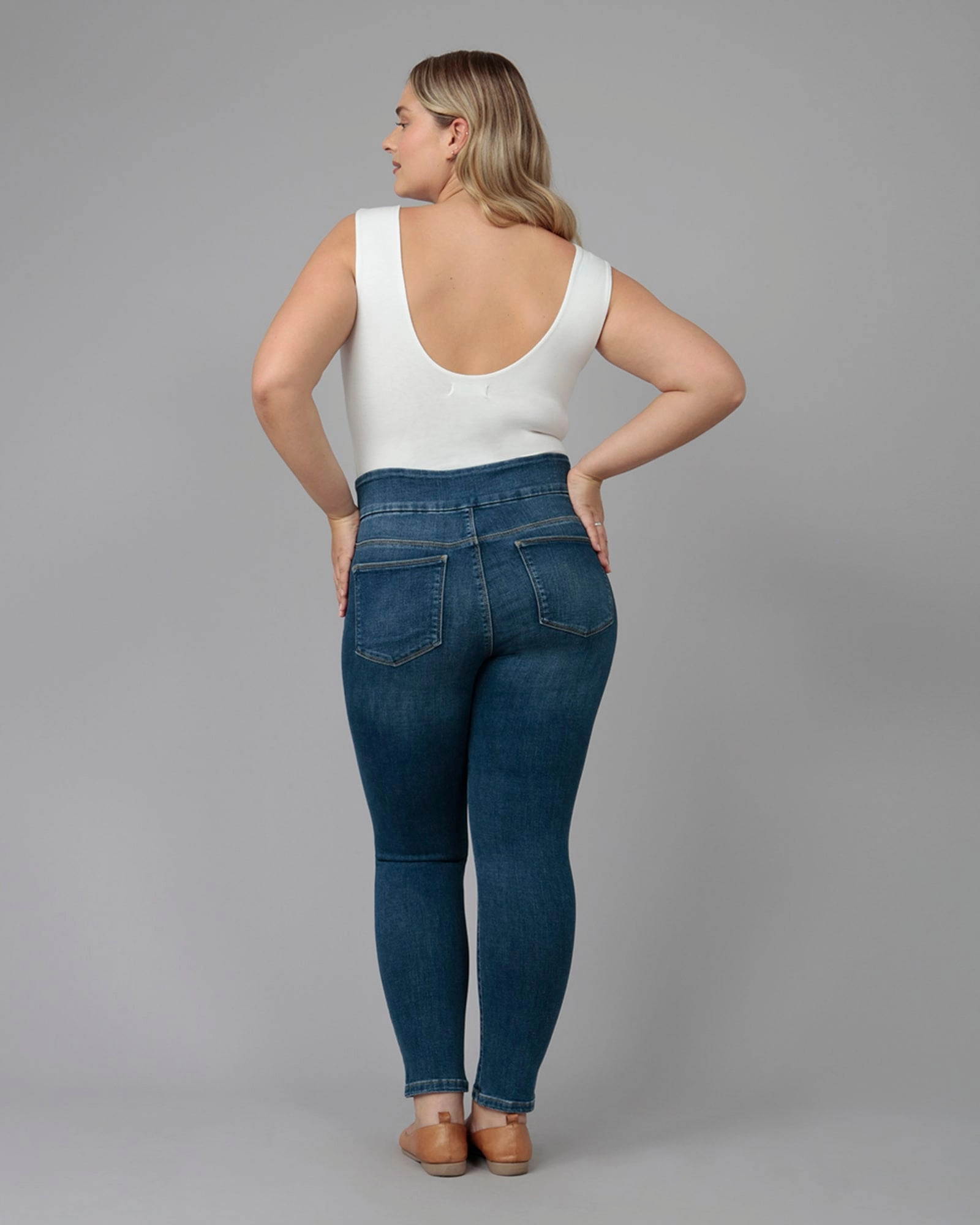 Women's ANNA-RCB High Rise Skinny Pull-On Jeans | Rugged Classic Blue Traveler Gear Luxury