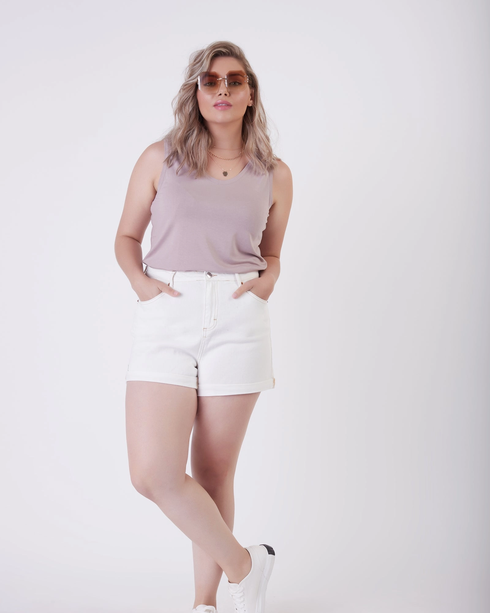 Eulalia Elastic Waistband Denim Mom Short | Ivory Relaxed Fit Waist