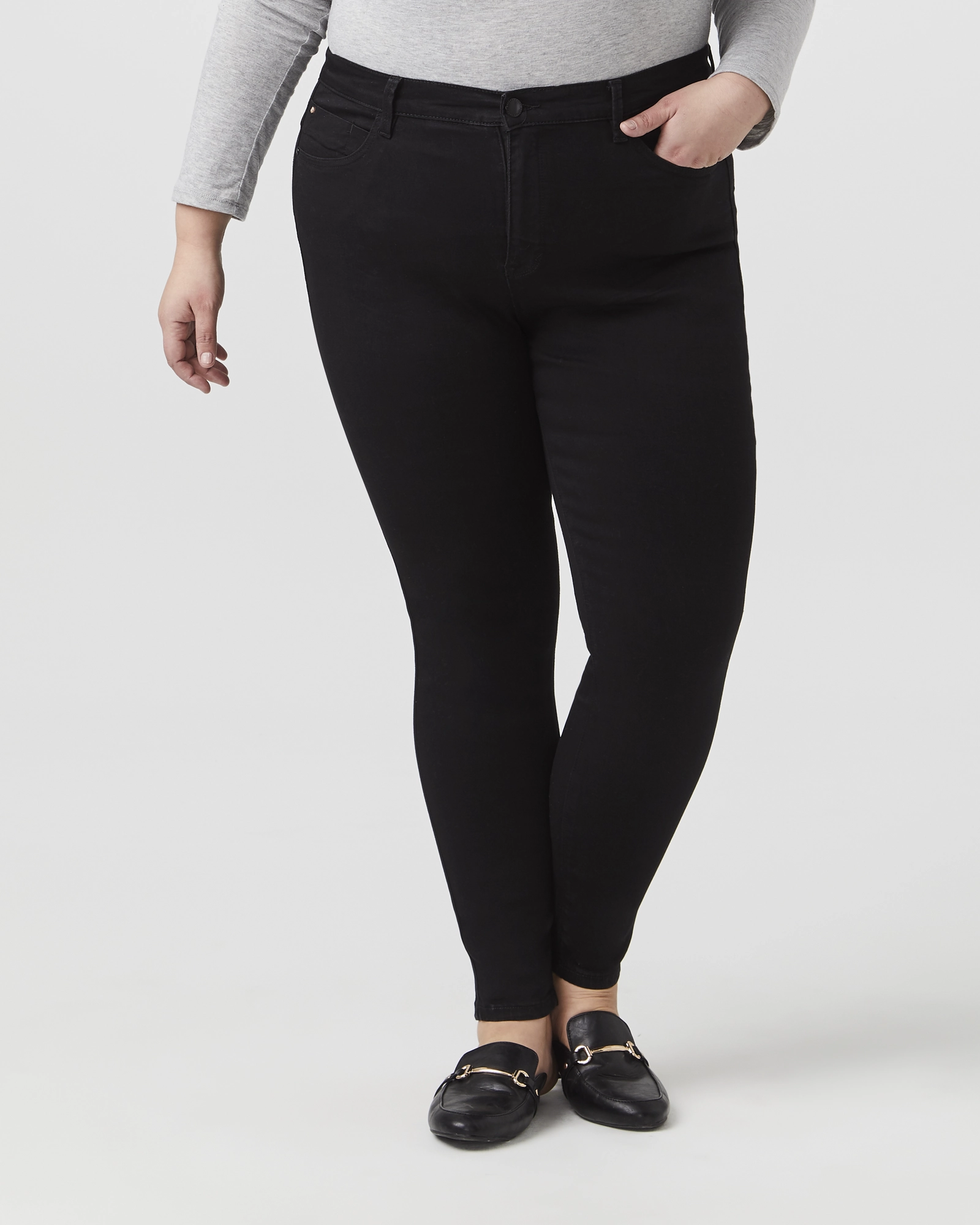 Beacon Skinny Stretch Jean | Black Chic Comfort Sunny Vibes Weekend Style Traveler Gear