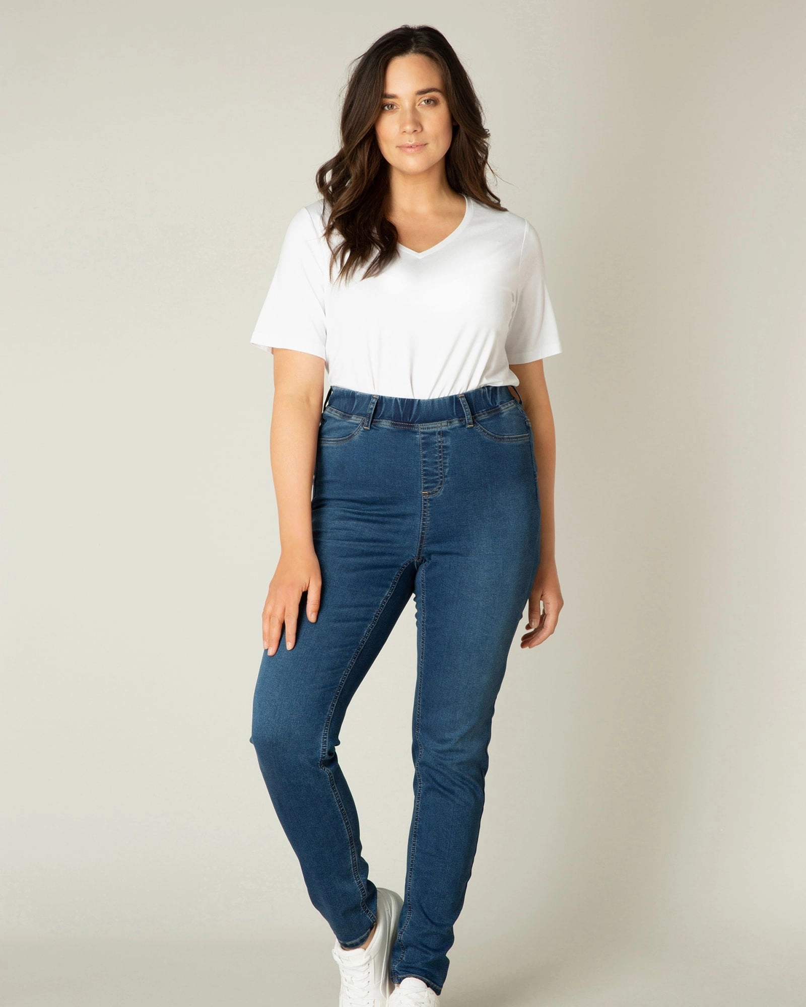 Perfectly Fitted Chic Style Tessa | Mid Blue