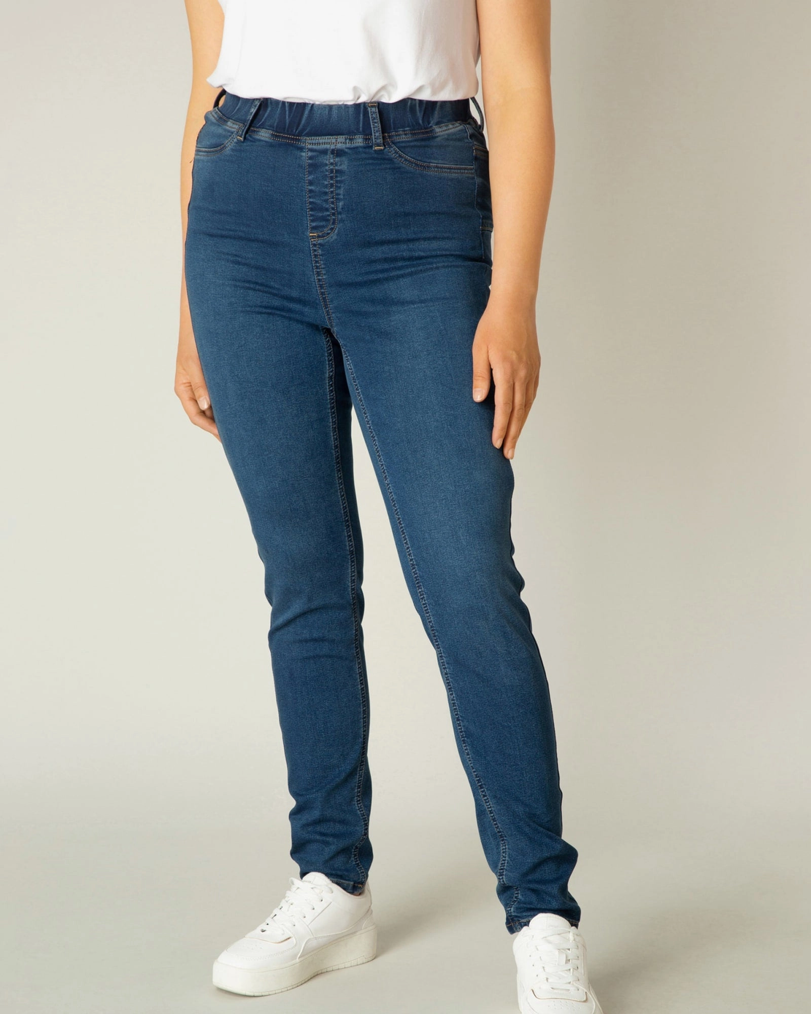 Tessa | Mid Blue Light Fabric