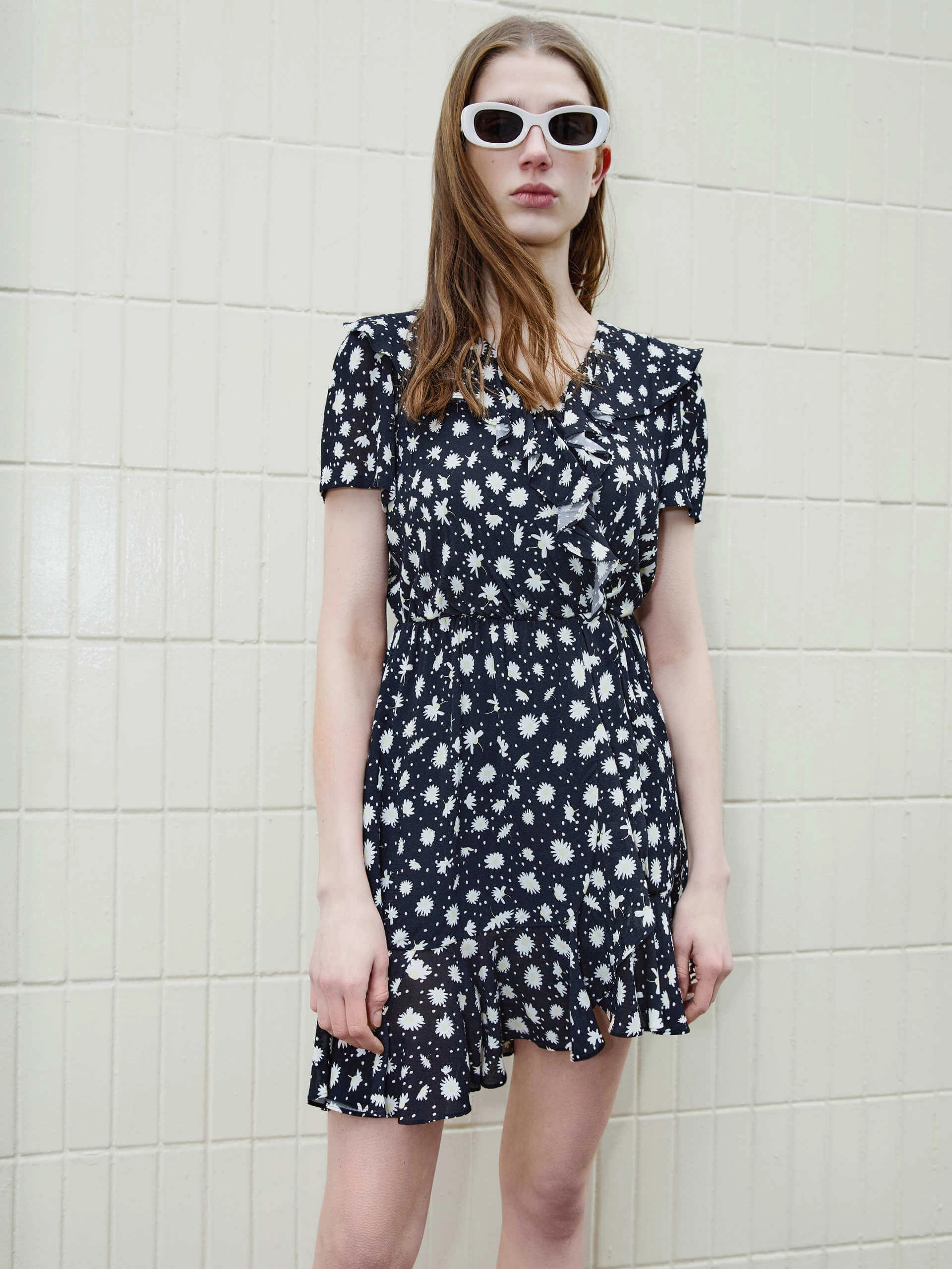 V Neckline Wrap Dress Pleated-Texture