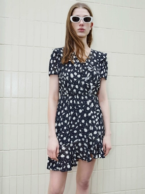 V Neckline Wrap Dress Classic Mood Timeless Cut