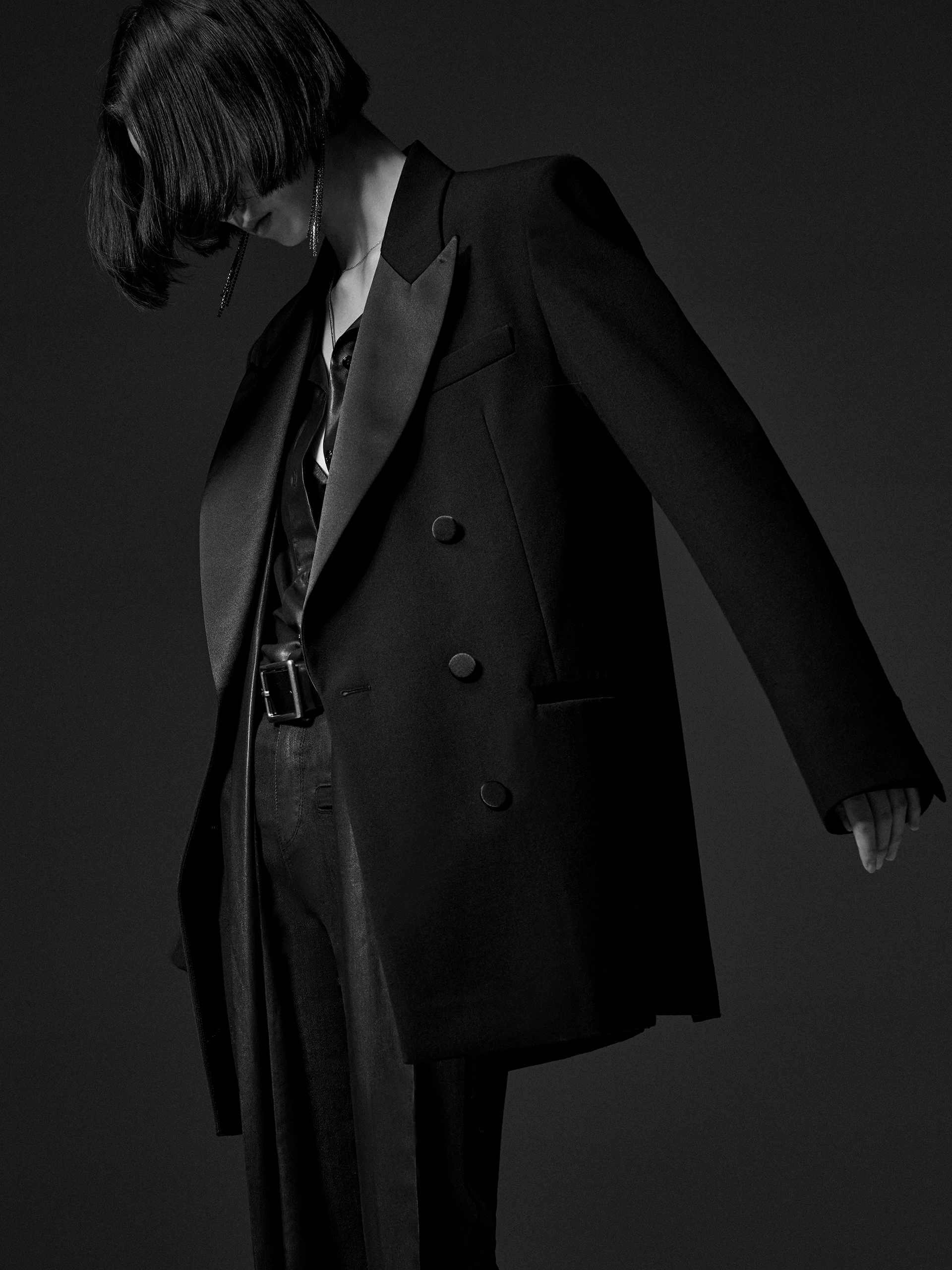 LaserCut Vents Satin Collar Tailored Blazer