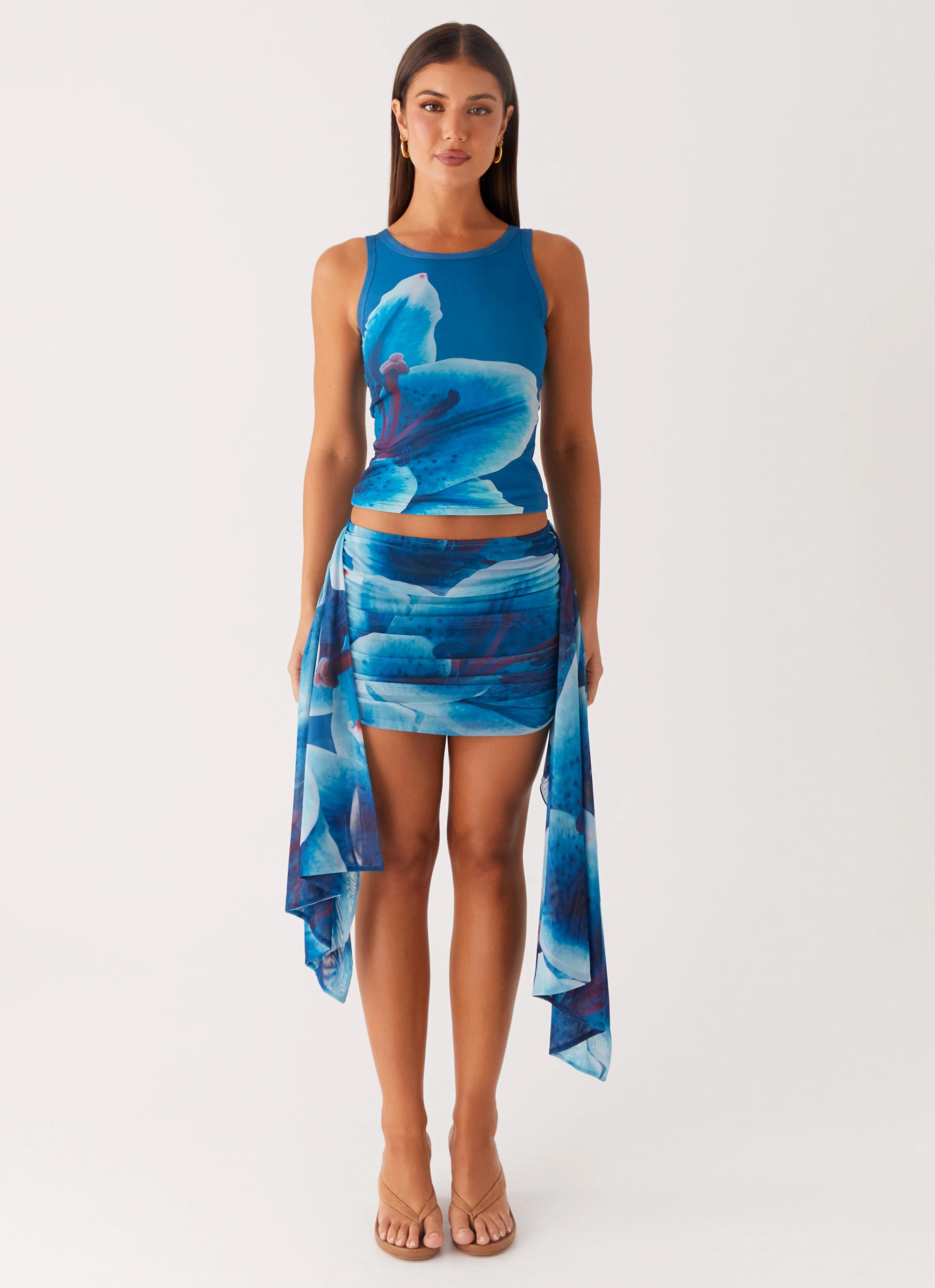 Edera Tank - Turquoise Floral non standard broadness