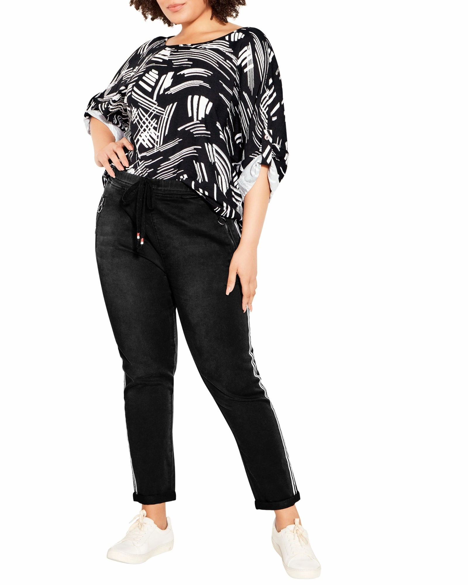 Shay Side Stripe Jogger | Black Wash Balanced Wardrobe