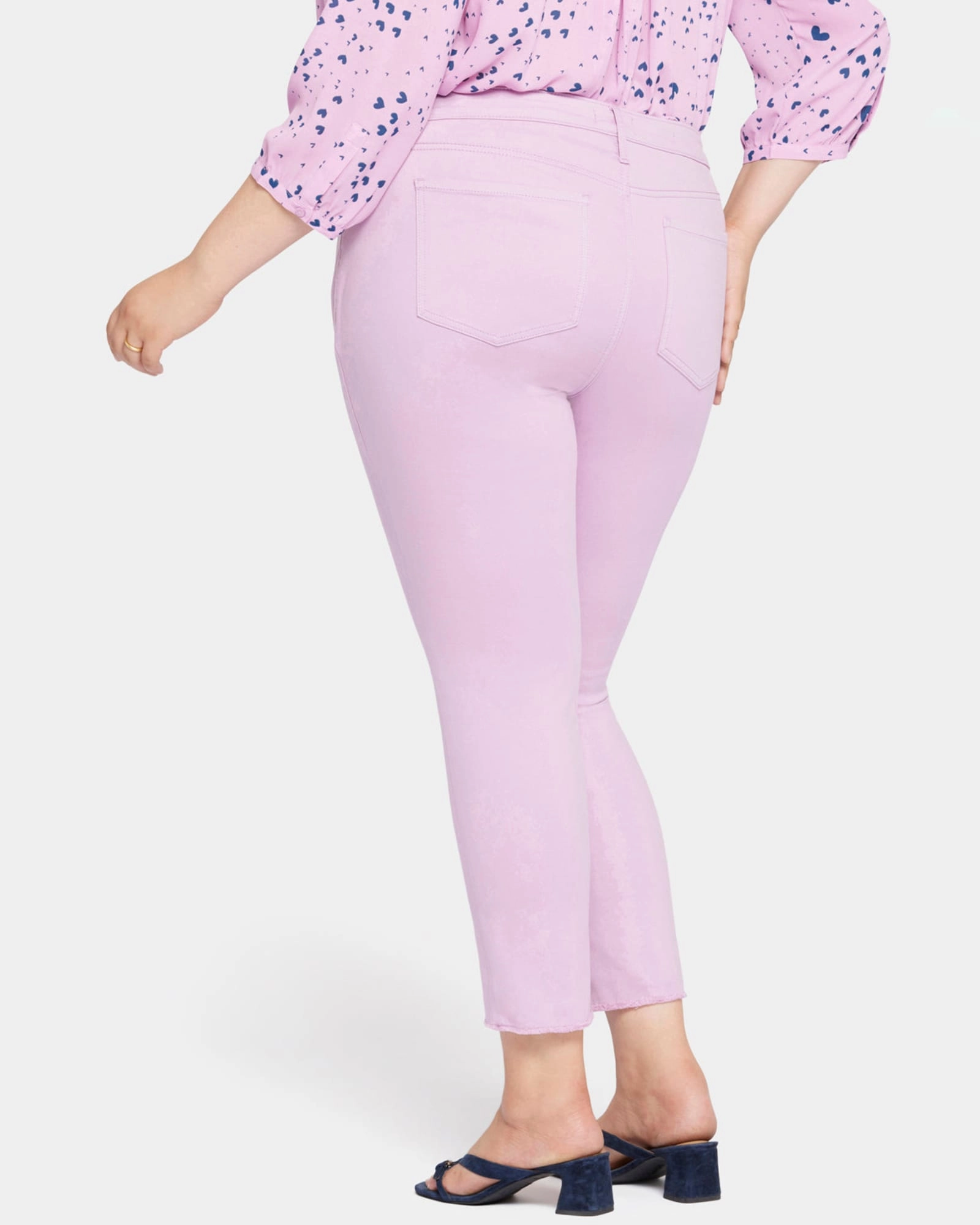 Sheri Ankle Fray Jeans | Mauve Mist Common Outfit Sustainable Evening Stroll Casual