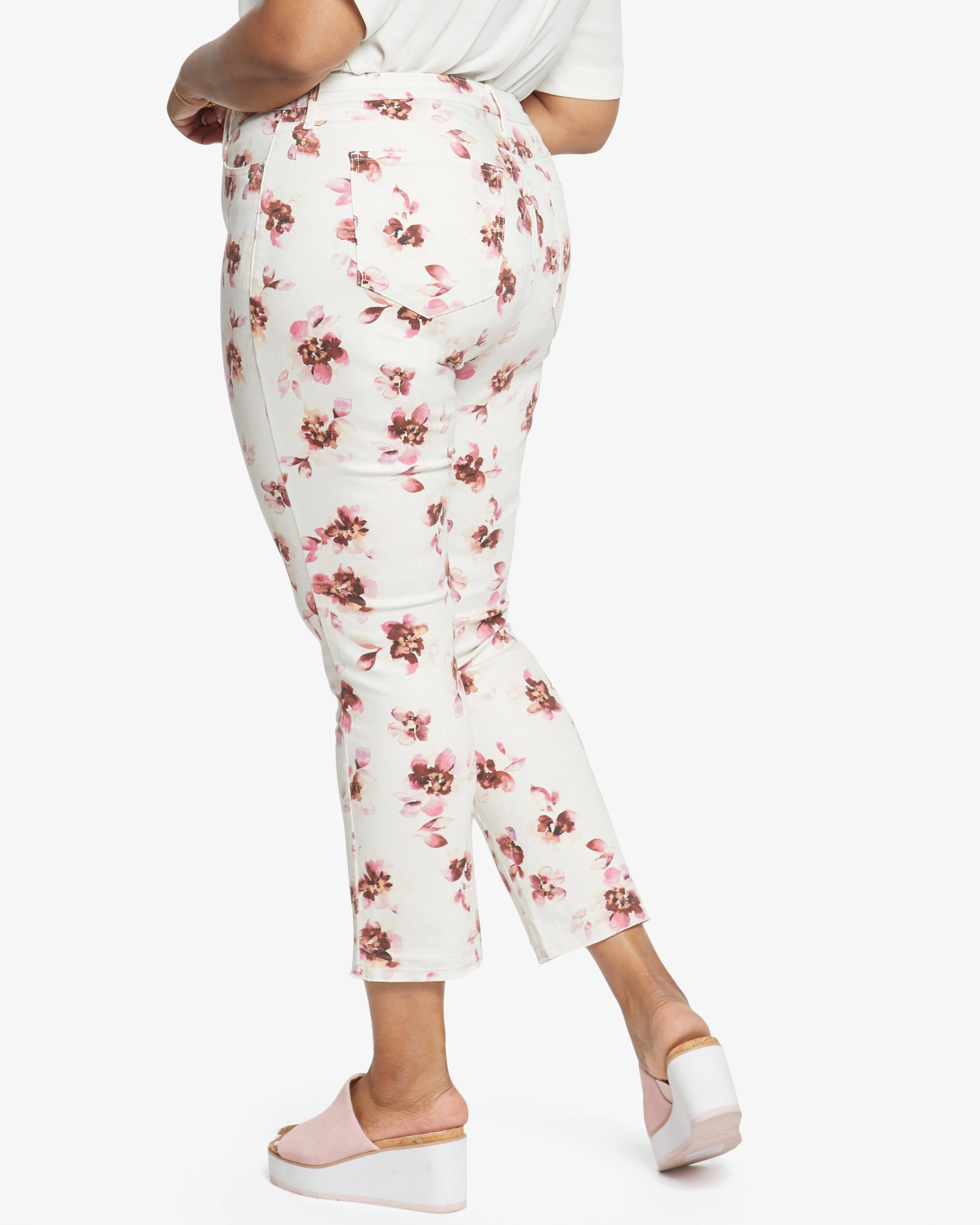 Sheri Crop Jean | Bonnieux Relaxed Style City Walk Trend Setter