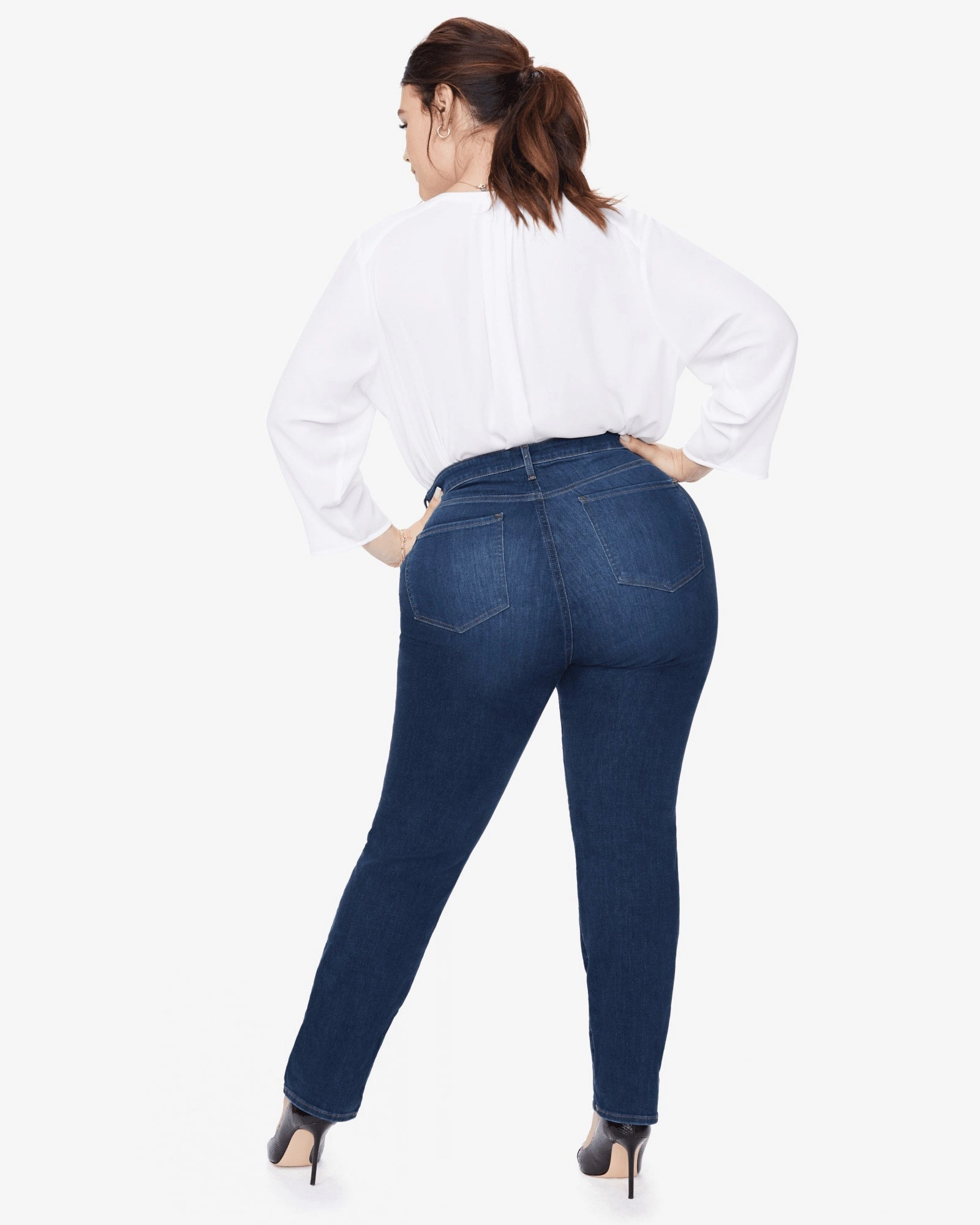 Year Round Sheri Slim Leg Jean | Quinn