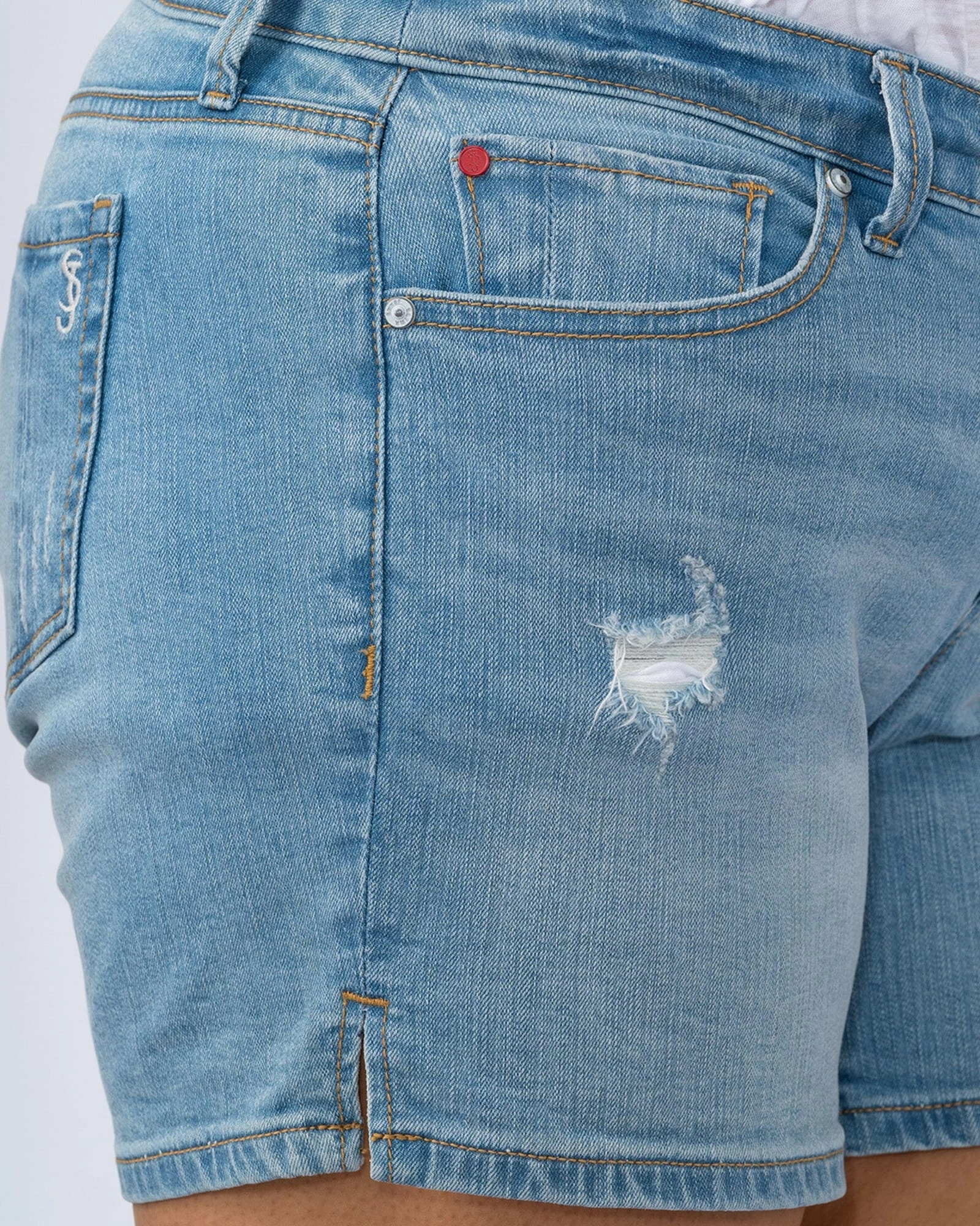 Side Vent Shorts - Maisie | MAISIE Nature Lover Party Look Minimalist Traveler Gear Bold Look