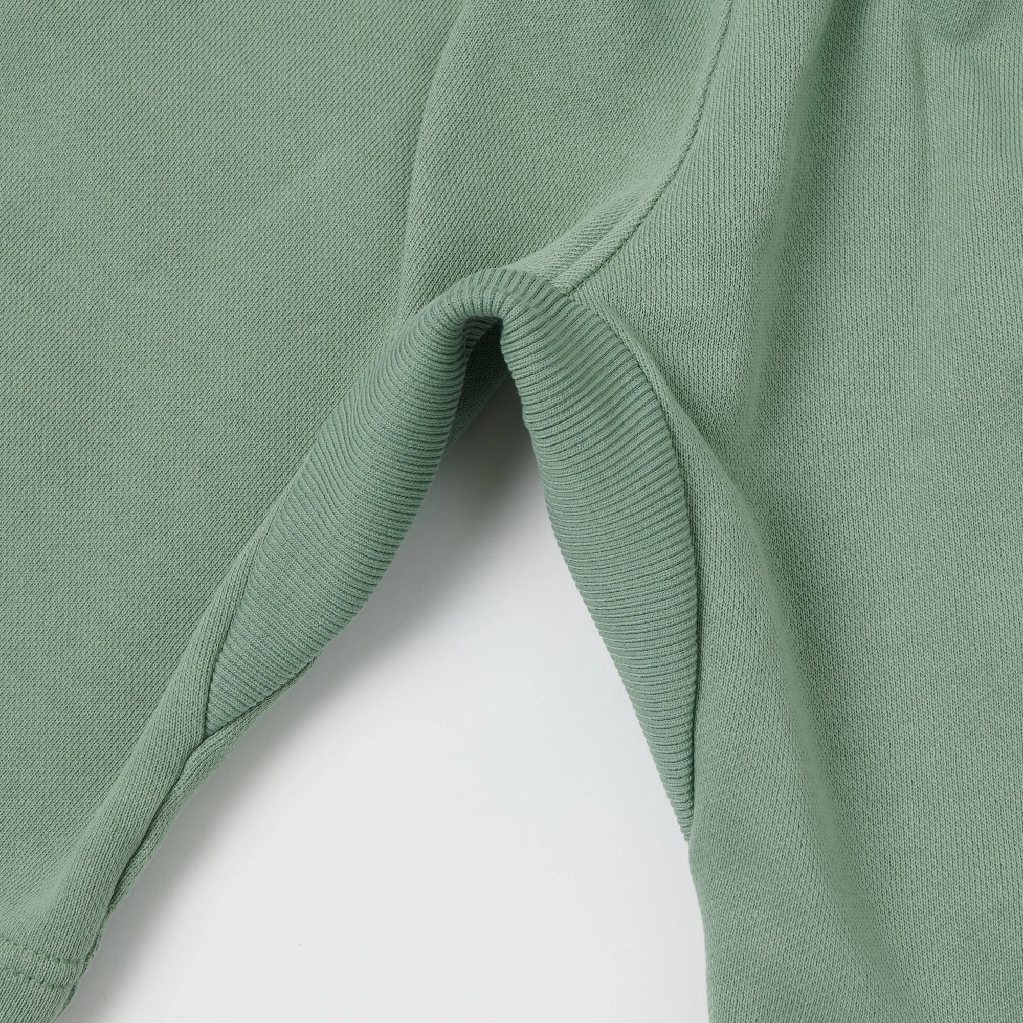 Merz b. Schwanen 'Good Basics' Relaxed Sweatshort - Light Army Chafe Resistant Seams Running Shorts