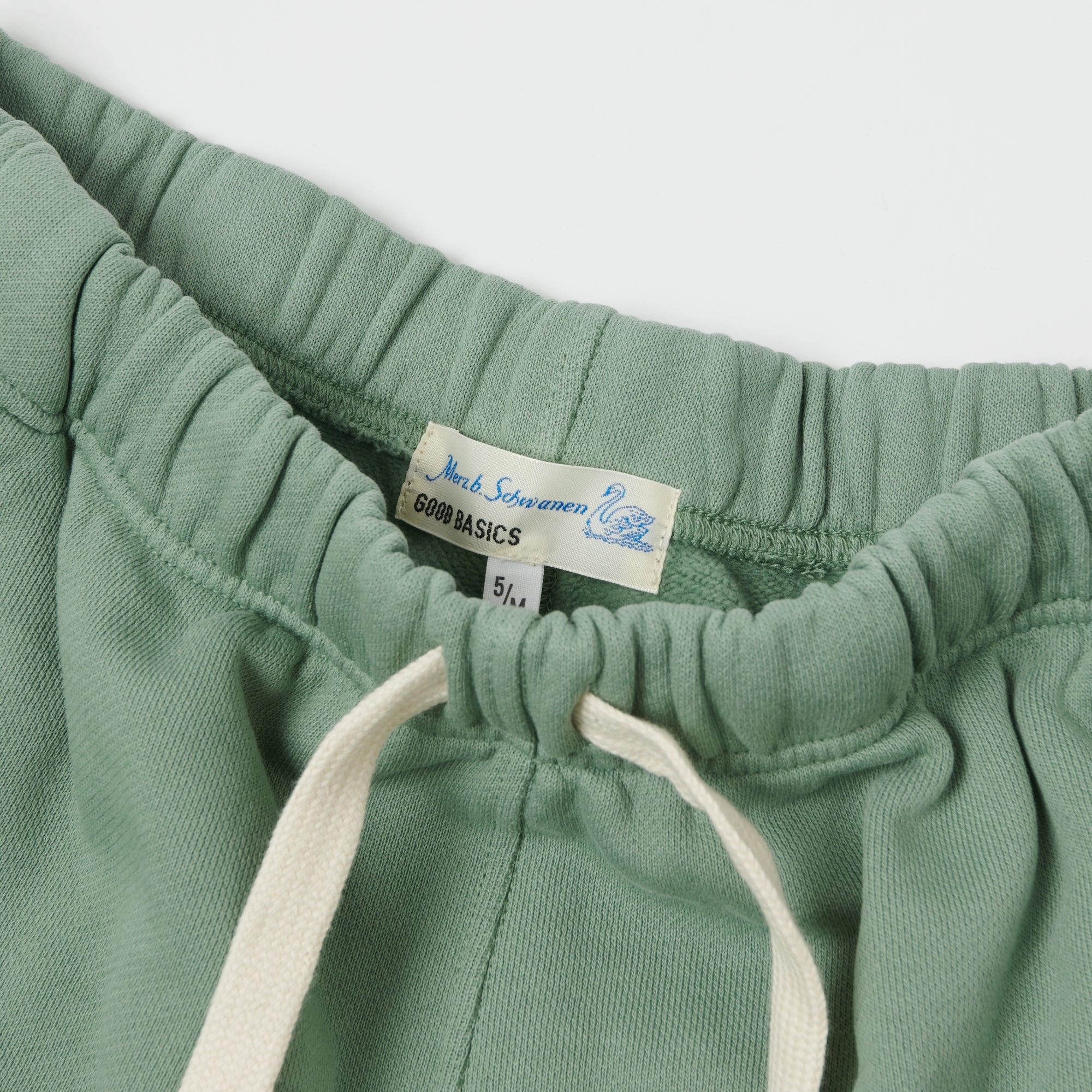 Merz b. Schwanen 'Good Basics' Relaxed Sweatshort - Light Army Flats beach shorts