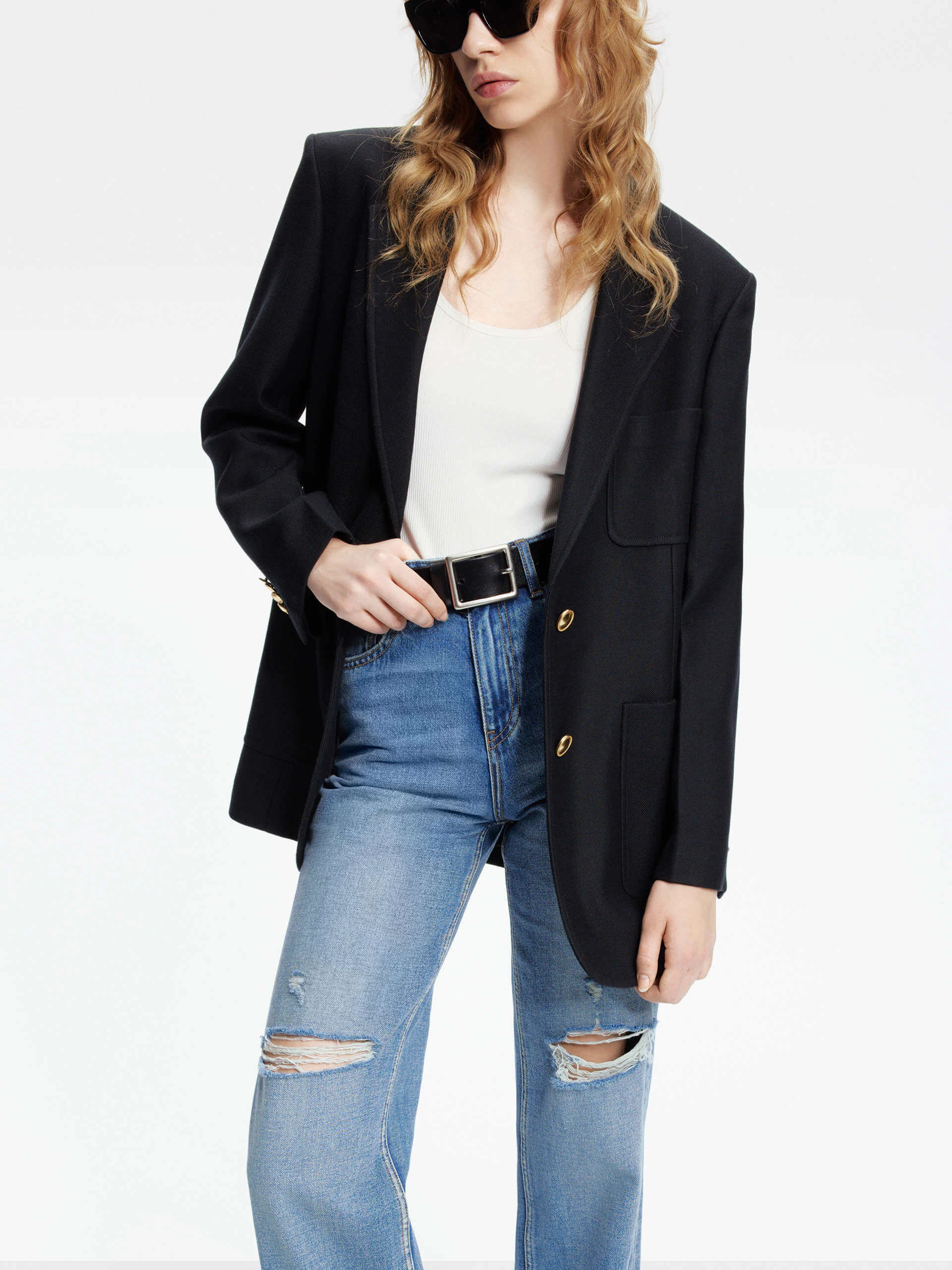 Single Breasted Tailored Blazer MultiPocket Configuration High Collar Options