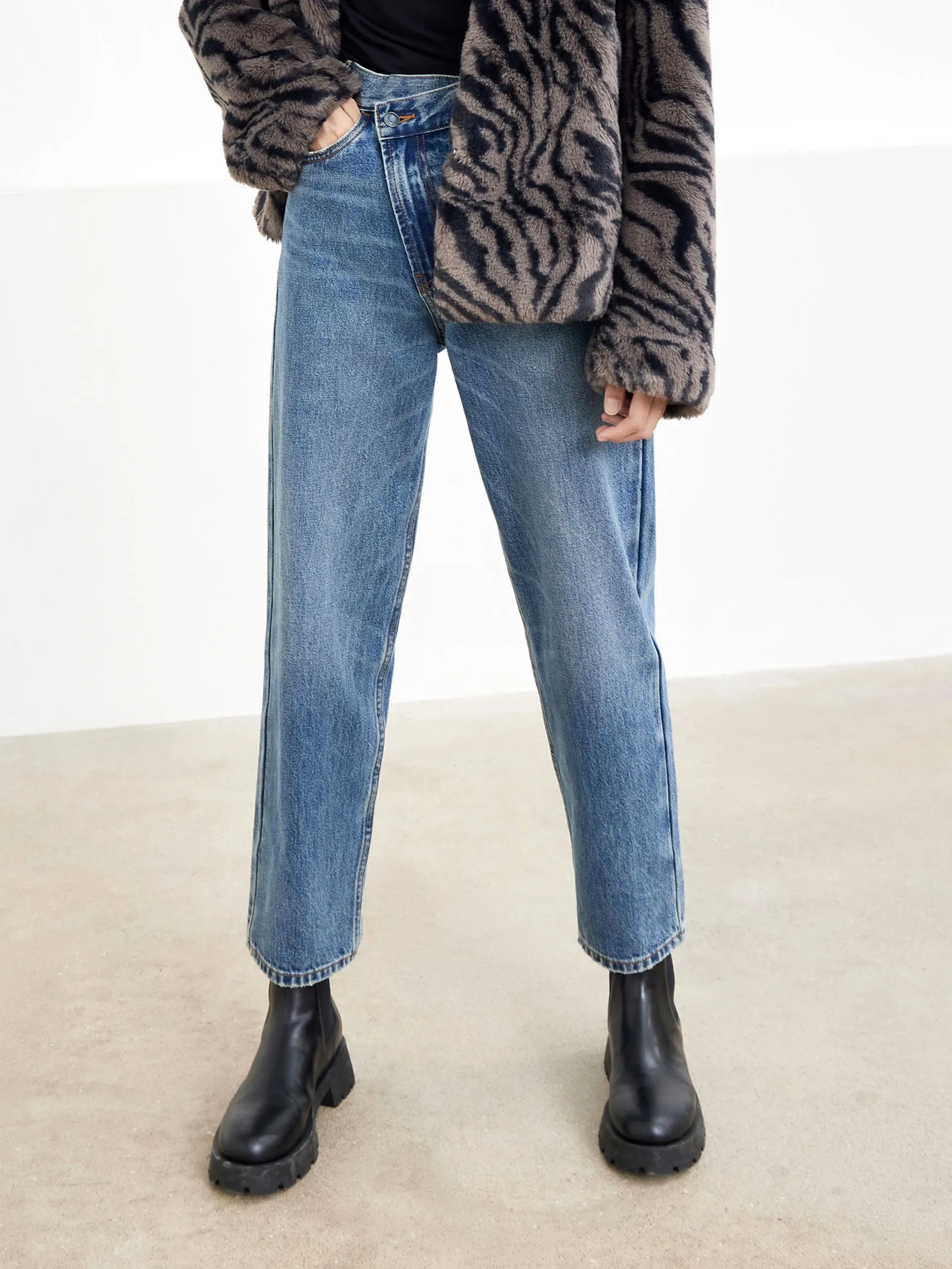 Asymmetric Waistband Faded Tapered Jeans Essential Basics Spring Mood Bold Look