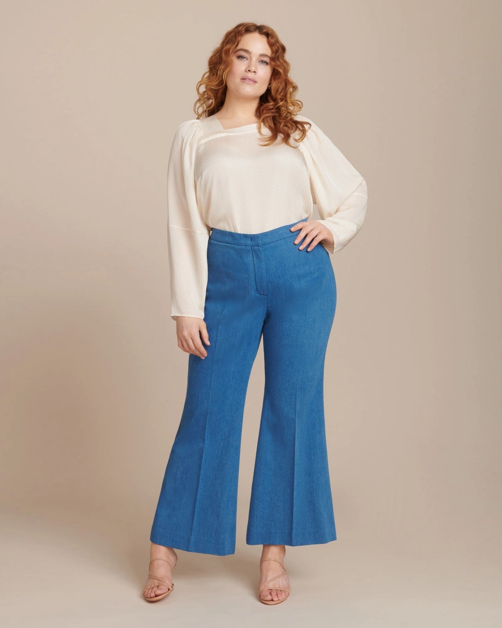 Travel Outfit Evening Stroll Minimalist Ankle Flare Trouser | Light Indigo