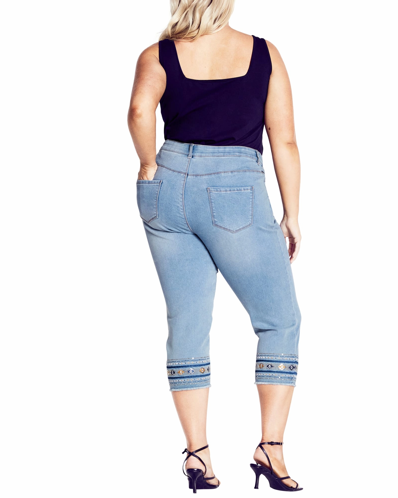 Lola Detail Jean | Light Wash Sleek Waist Design