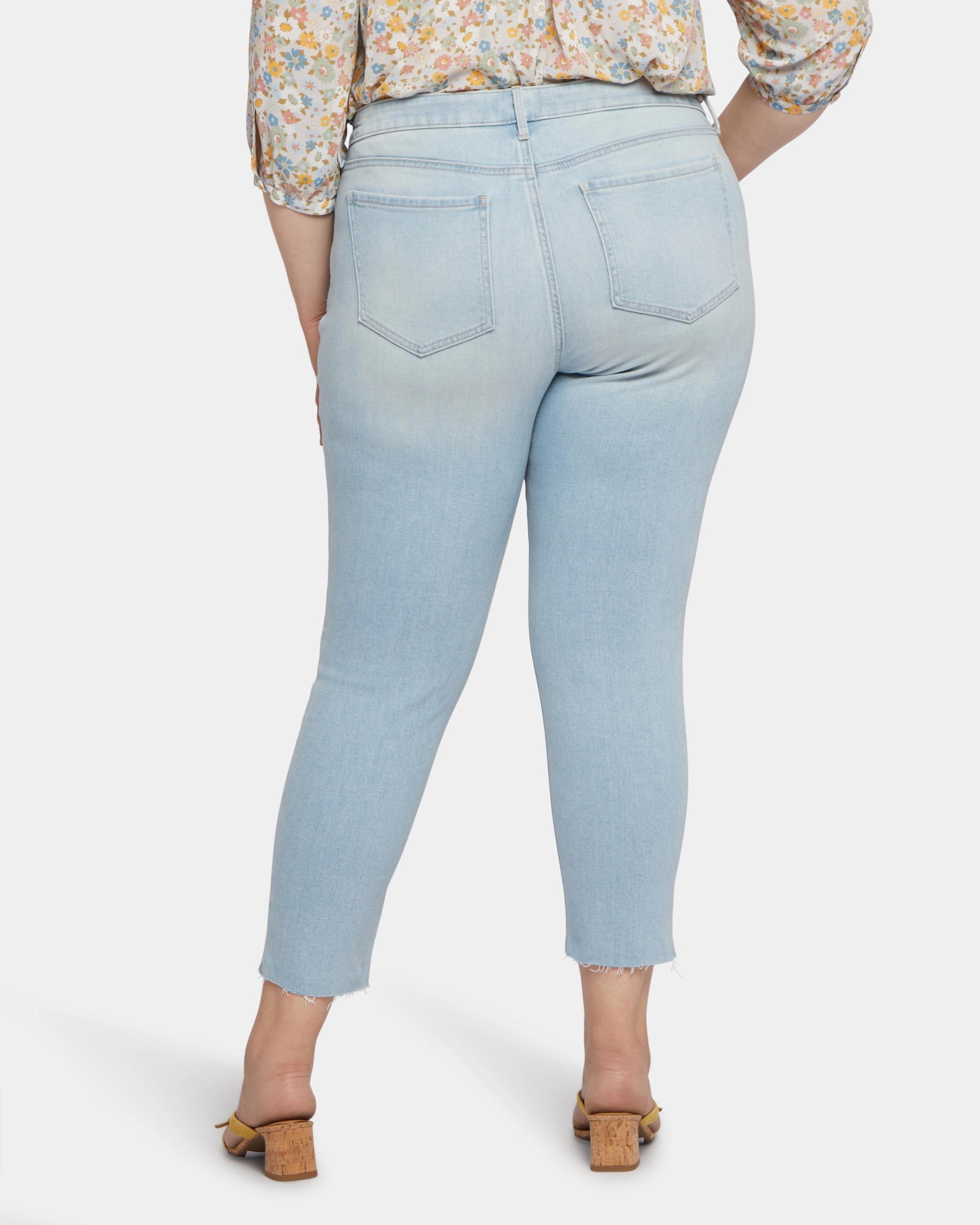 City Walk Bold Look Alina Raw Hem Ankle Jean | Dunes