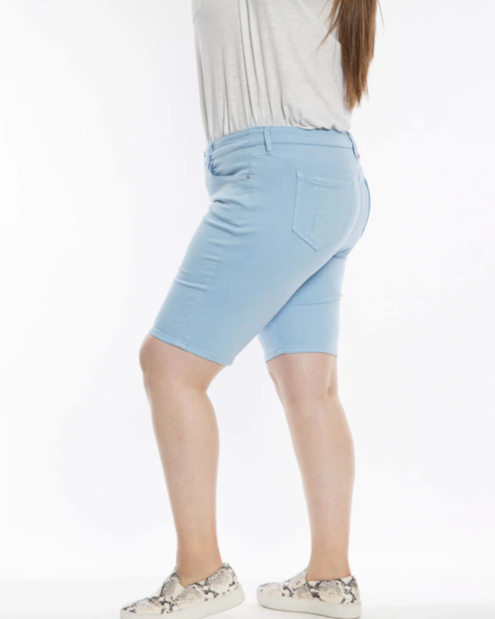 Easy Match Haley Mid rise Bermuda | CERULEAN