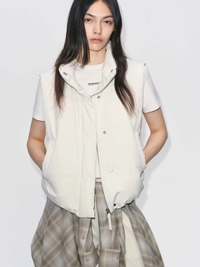 Sleeveless Cropped Down Jacket All Season Adaptability