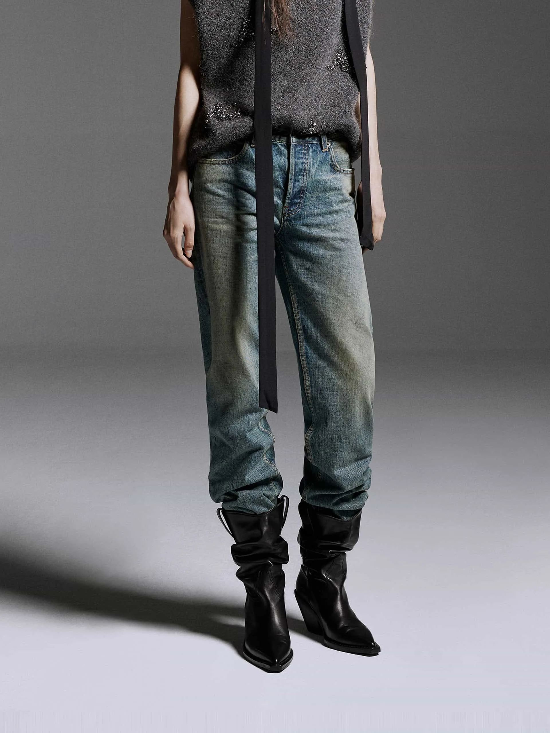 Distressed Details Button Closure Straight Jeans