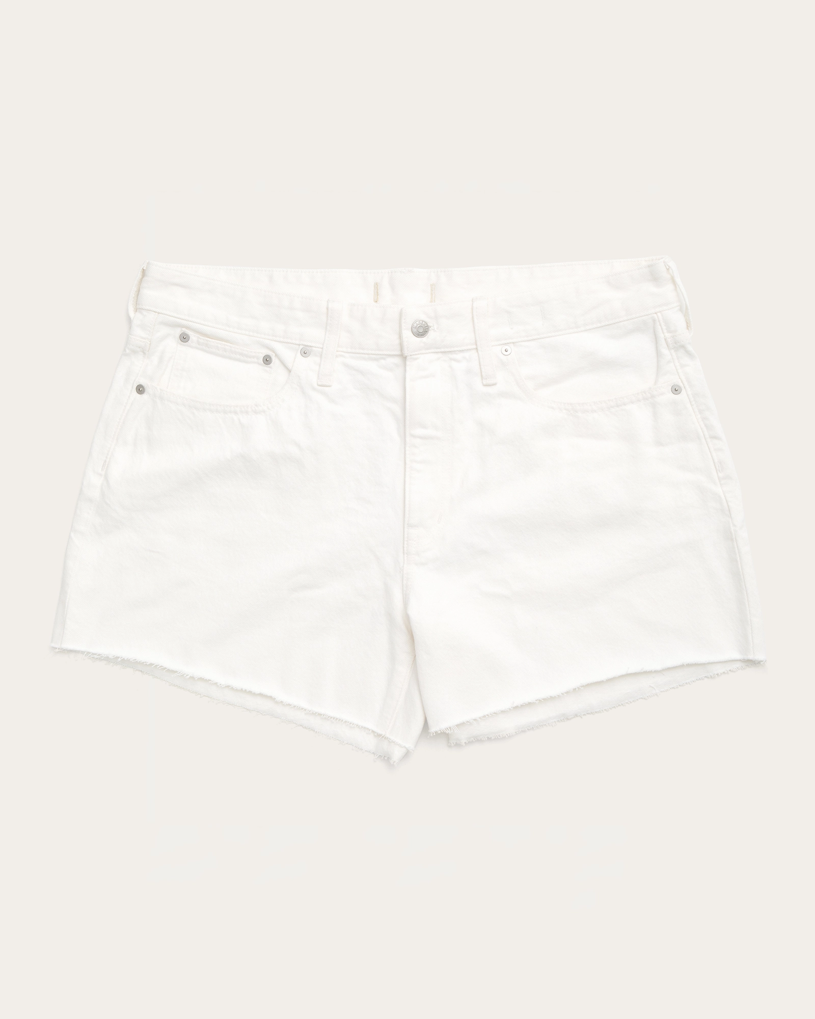 Relaxed Frayed Hem Boy Short | White Casual Solution