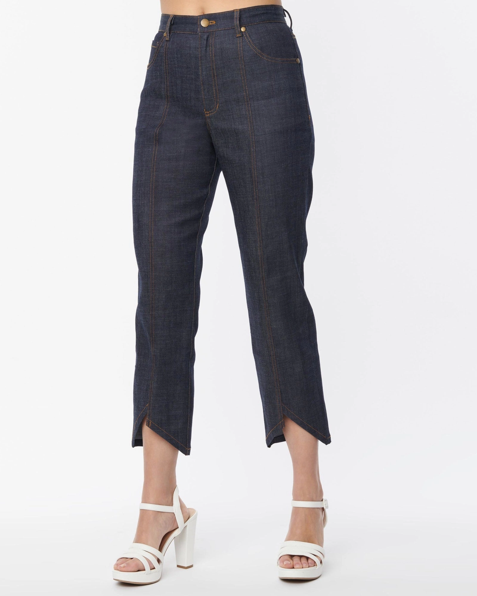 Smak Parlour Dark Denim Notched Capri Jeans | Blue, Black Fashion friendly Outfit Routine