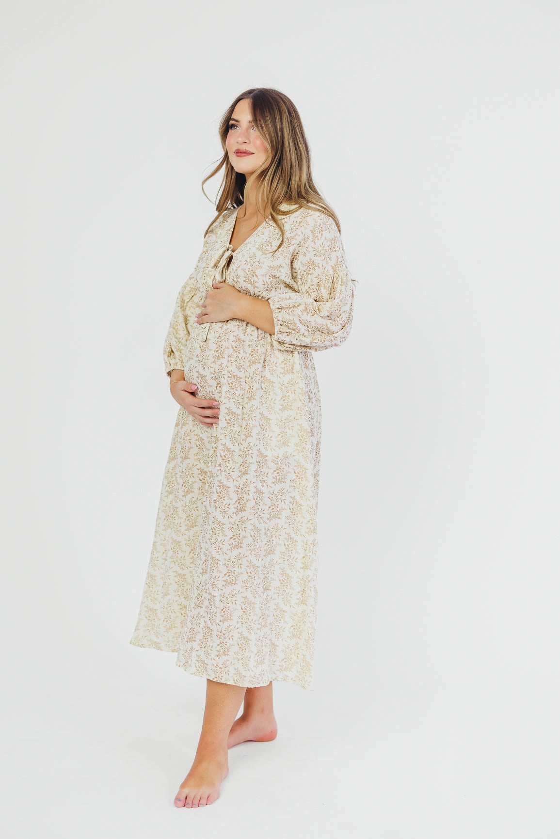 Chic Rhythm Perfect Layering Hunter 100% Cotton Gauze Midi Dress in Natural/Tan Floral - Bump Friendly
