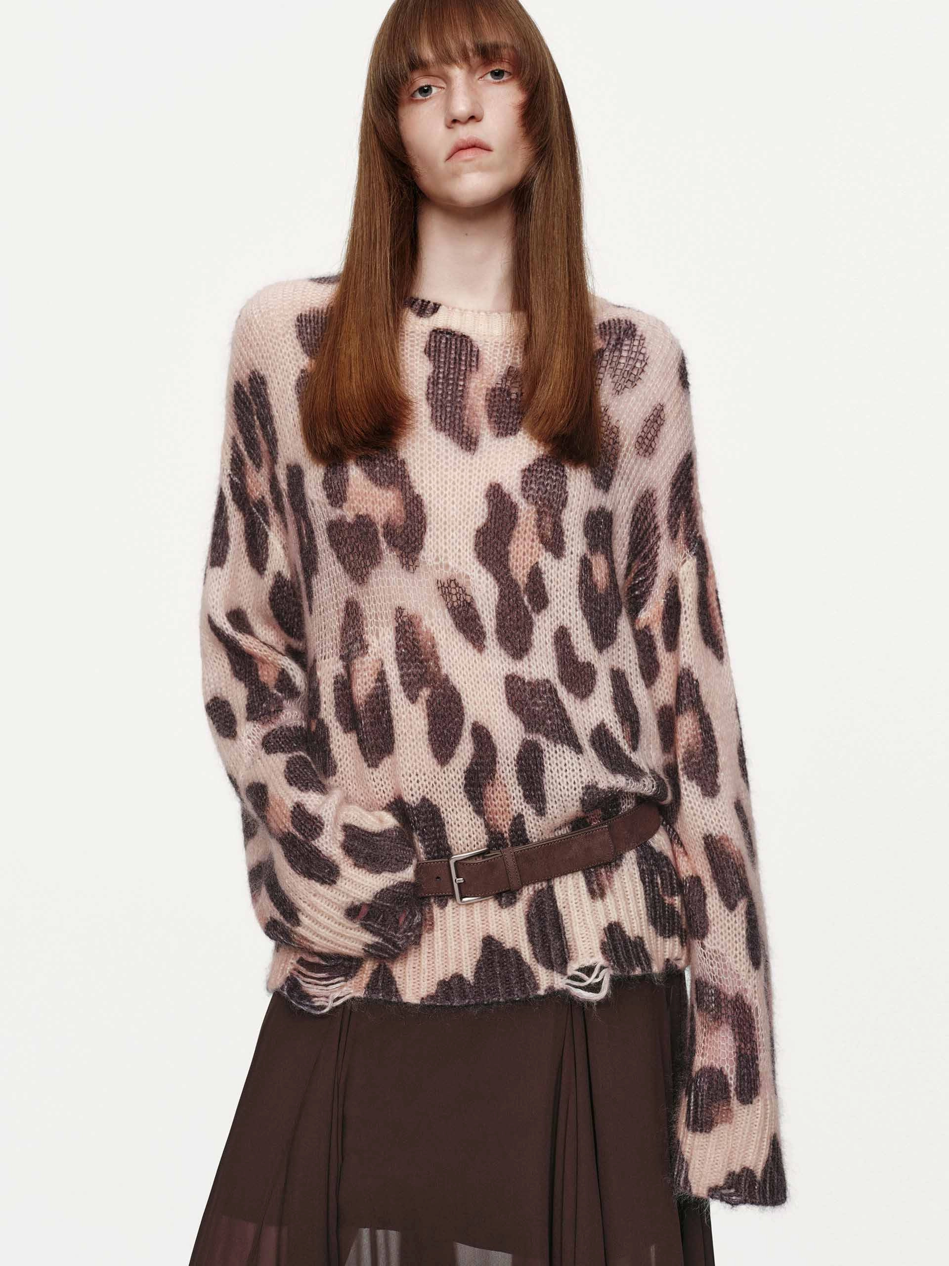 Winter Wardrobe Indoor Layer Leopard Print Distressed Sweater