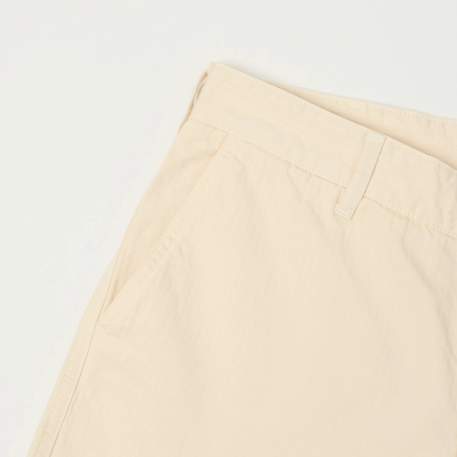 Heimat 'Journey' Herringbone Twill Shorts - Seashell Flexible Layer Fit Basic Look