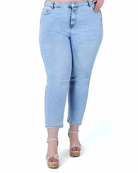 Minimal Fit Stacy Mom Straight Jean | Light Wash