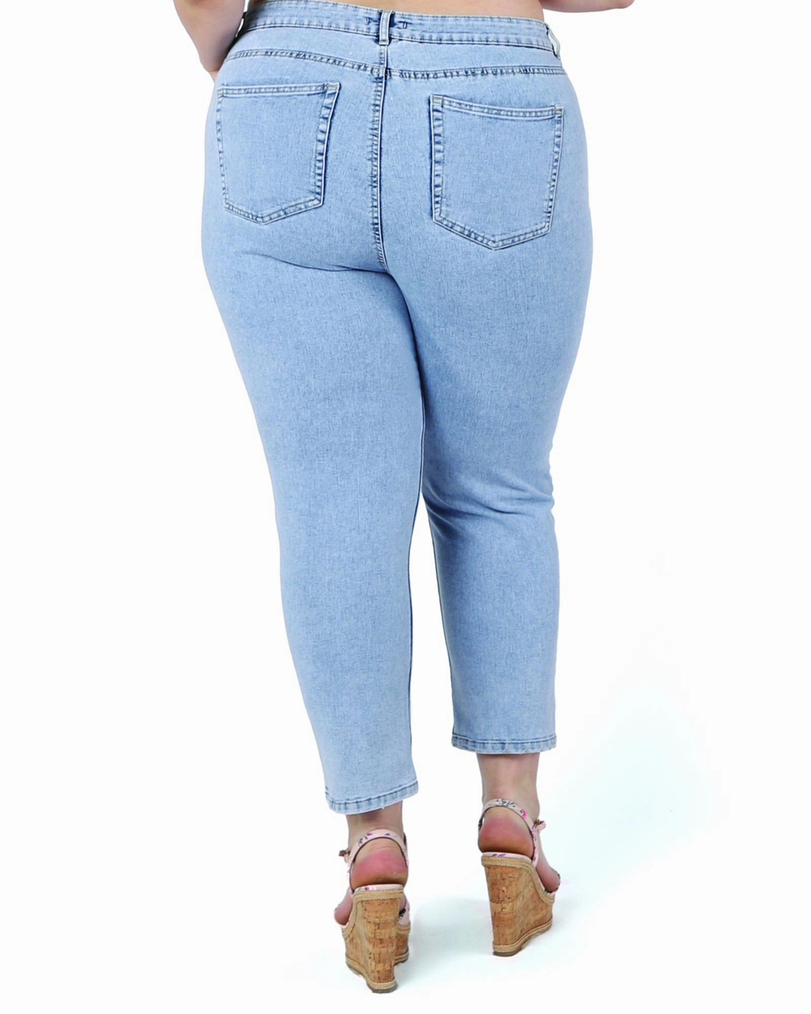 Everyday Neutral Selvedge Denim Stacy Mom Straight Jean | Light Wash