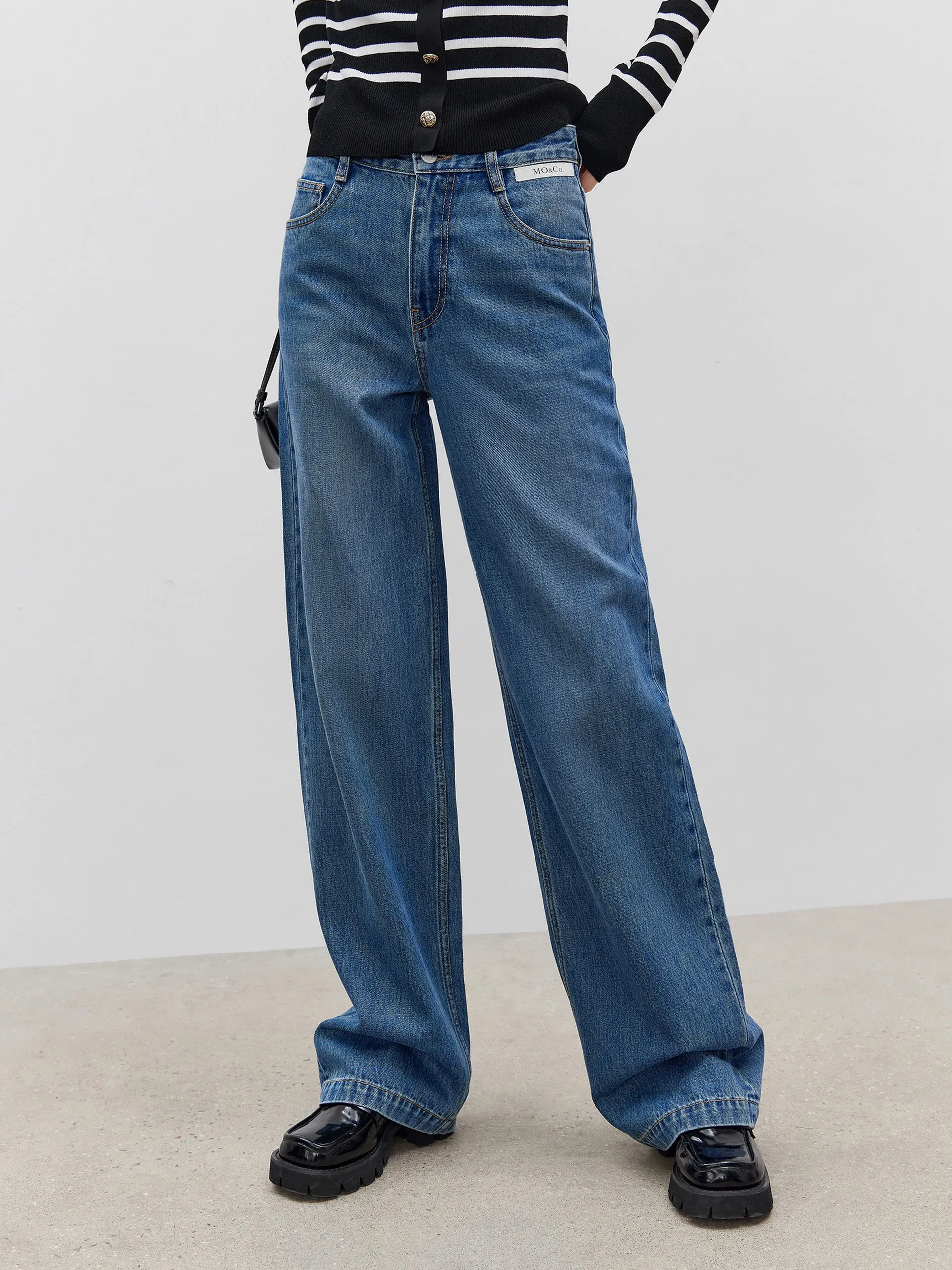 Straight Leg Cotton Jeans Modern Outfit