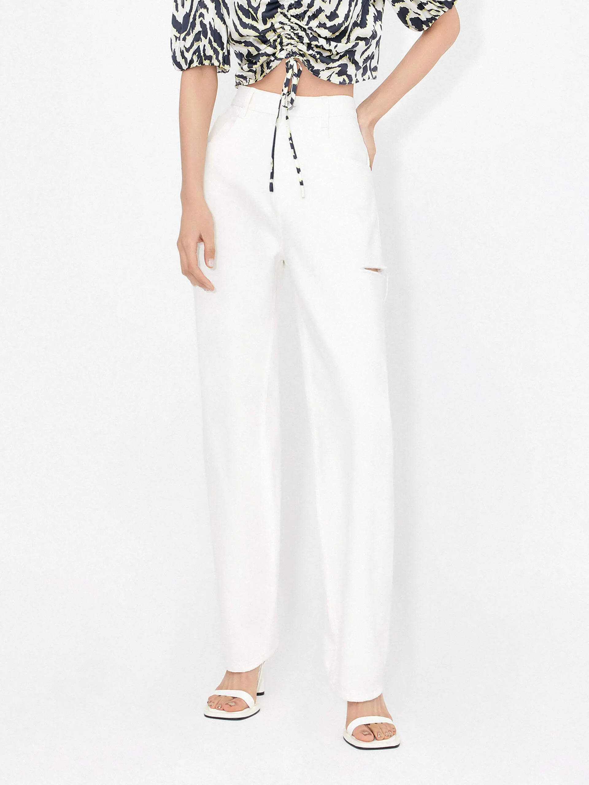 Straight Ripped Jeans in Cotton Smart Waistband