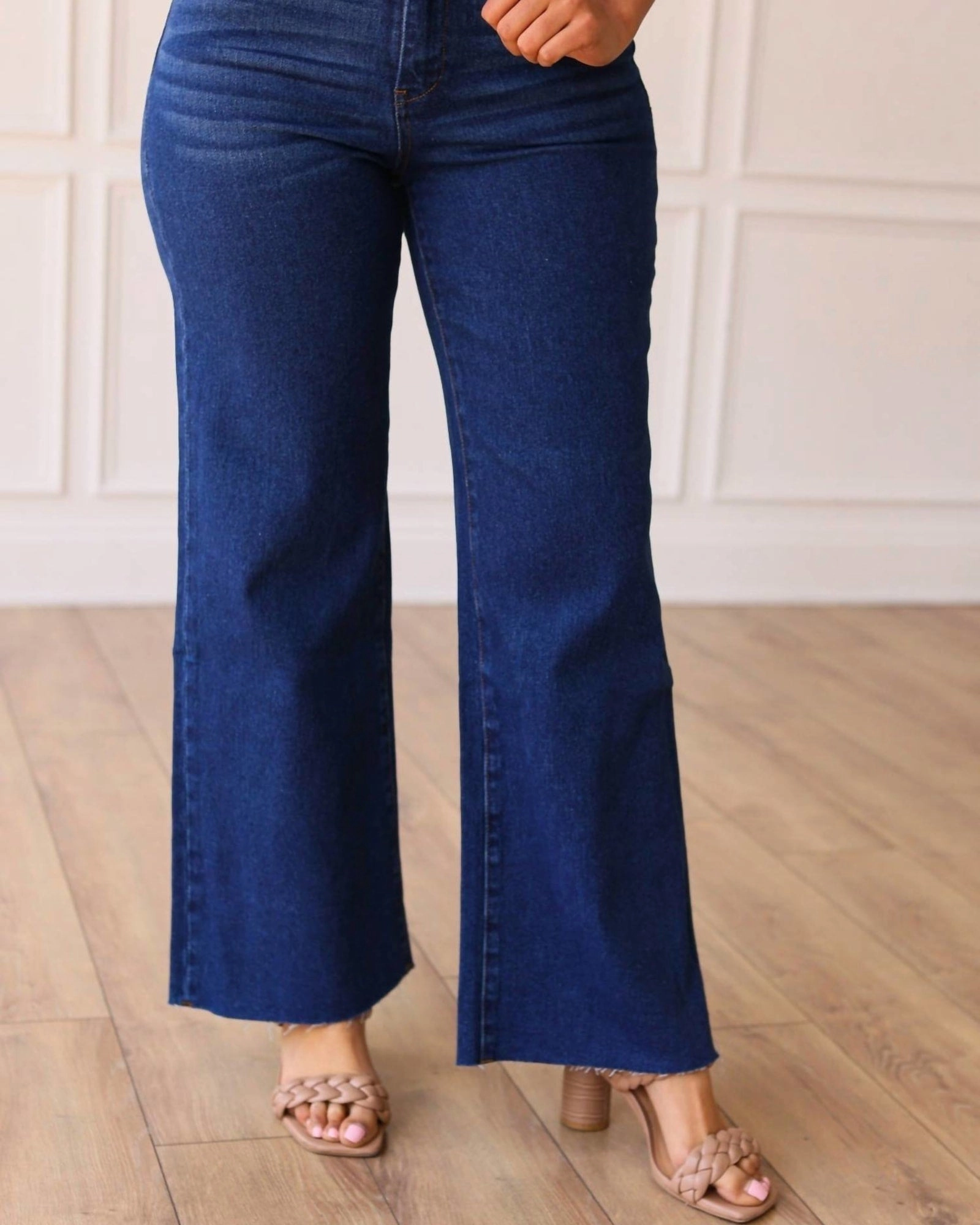 High-End Style The Dakota High Rise Wide Leg With Fray Hem Denim In True Blue | True Blue