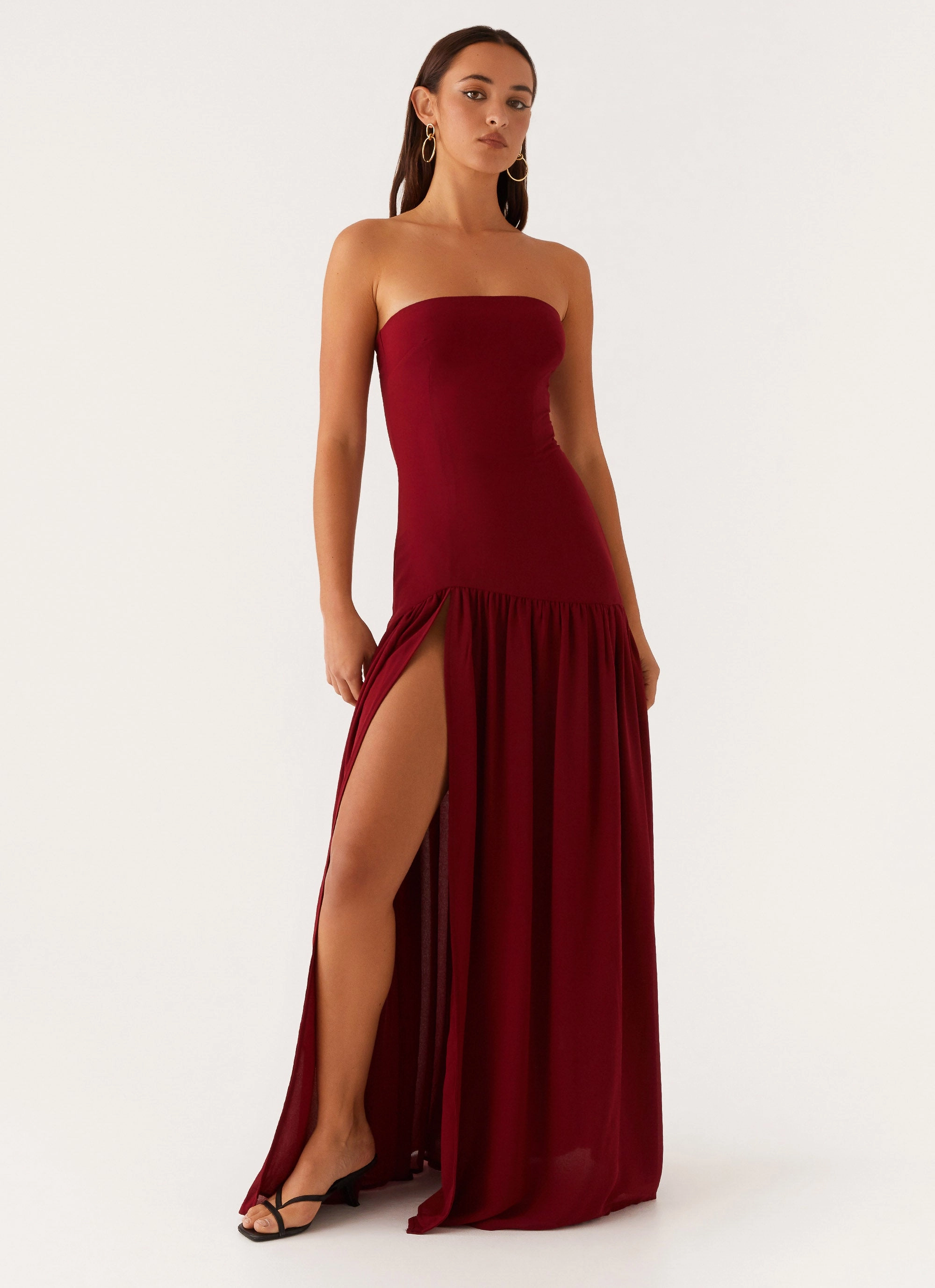 Date Ready Romantic Vibes Eden Strapless Maxi Dress - Maroon