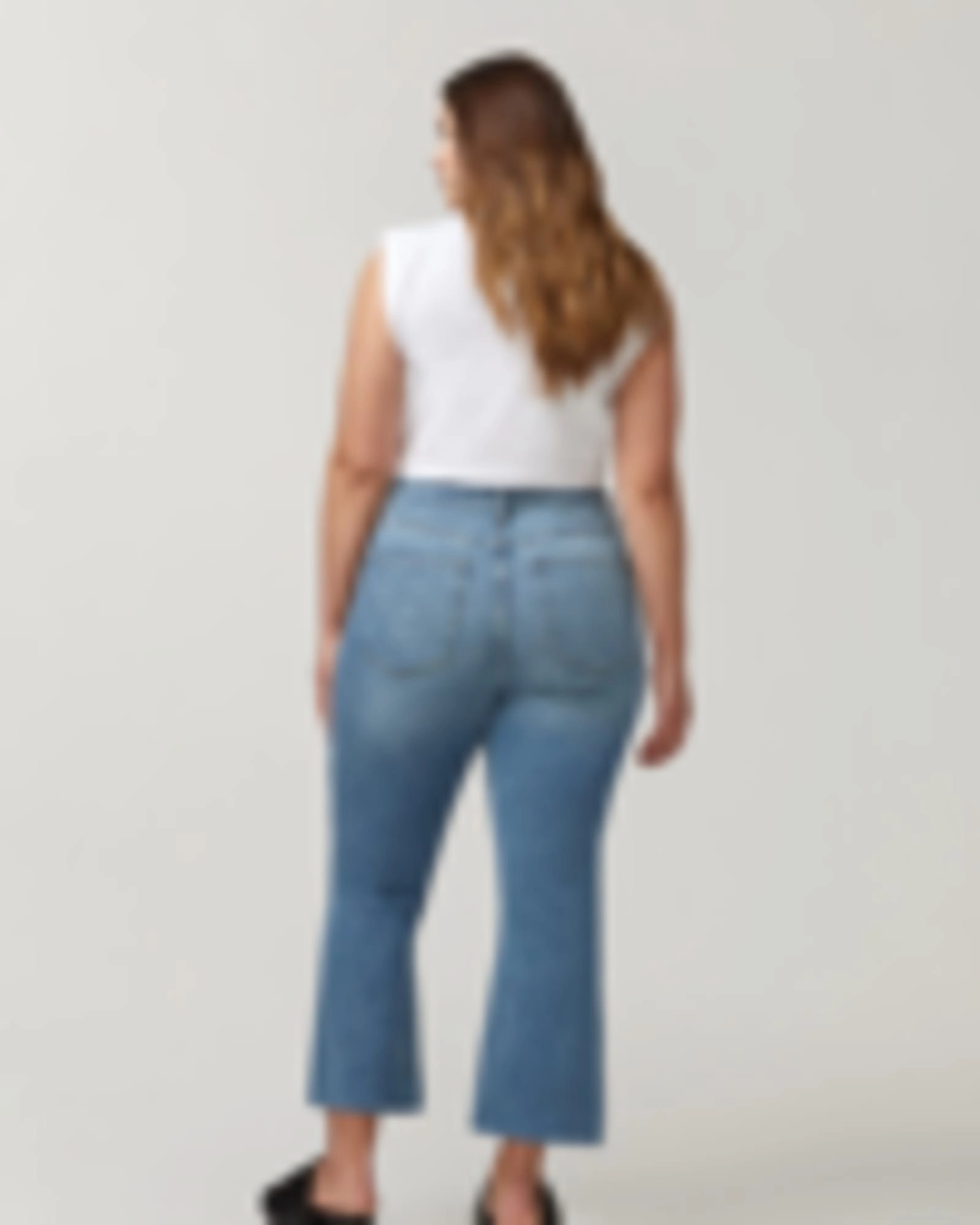 Brunch Outfit Trend Setter Bessie Crop Bootcut Jean | Once