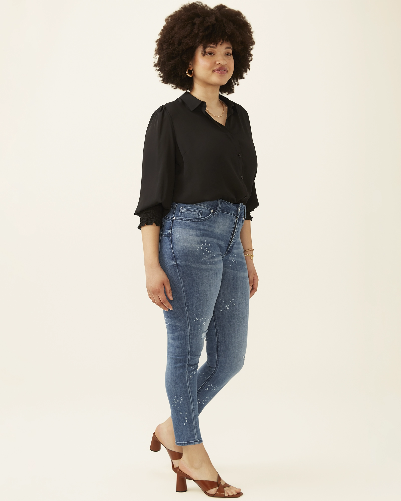 Gwen Ultra High Rise Booty Shaper Jean | Medium Wash Comfy Wear