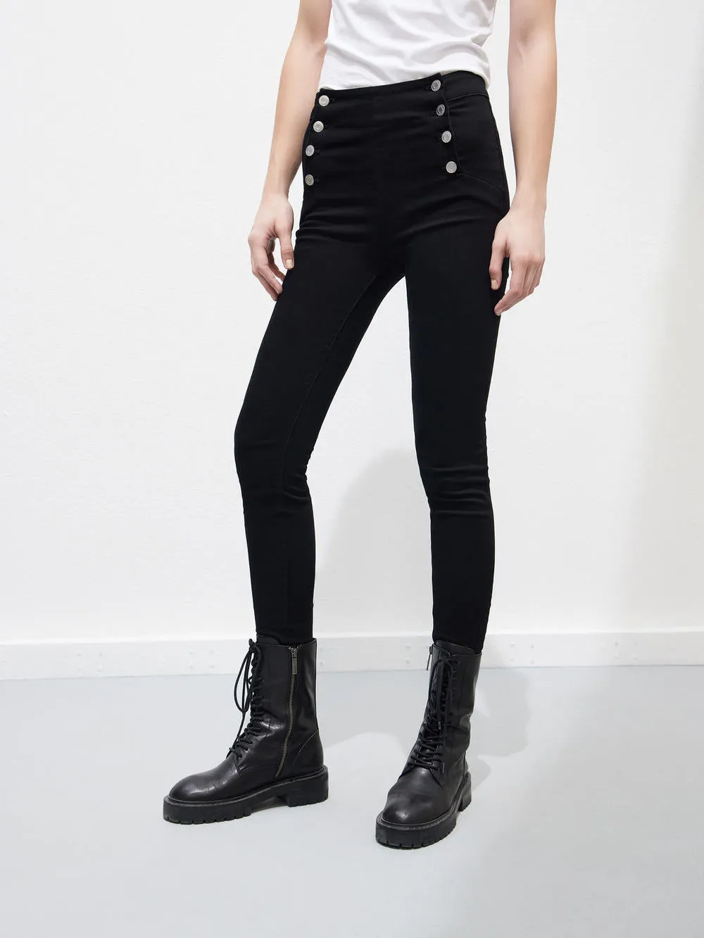 Decorative Buttons Skinny Jeans Acid Wash Effect Classic Vibe