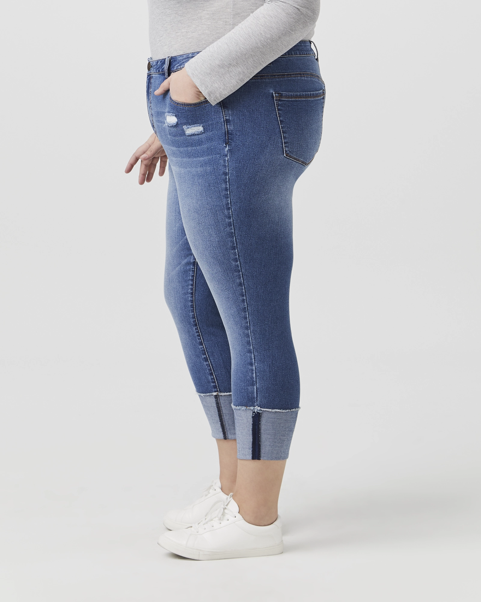 Vesey Cuffed Ankle Jean | Light/Medium Wash Perfect Fit Low Profile Zipper