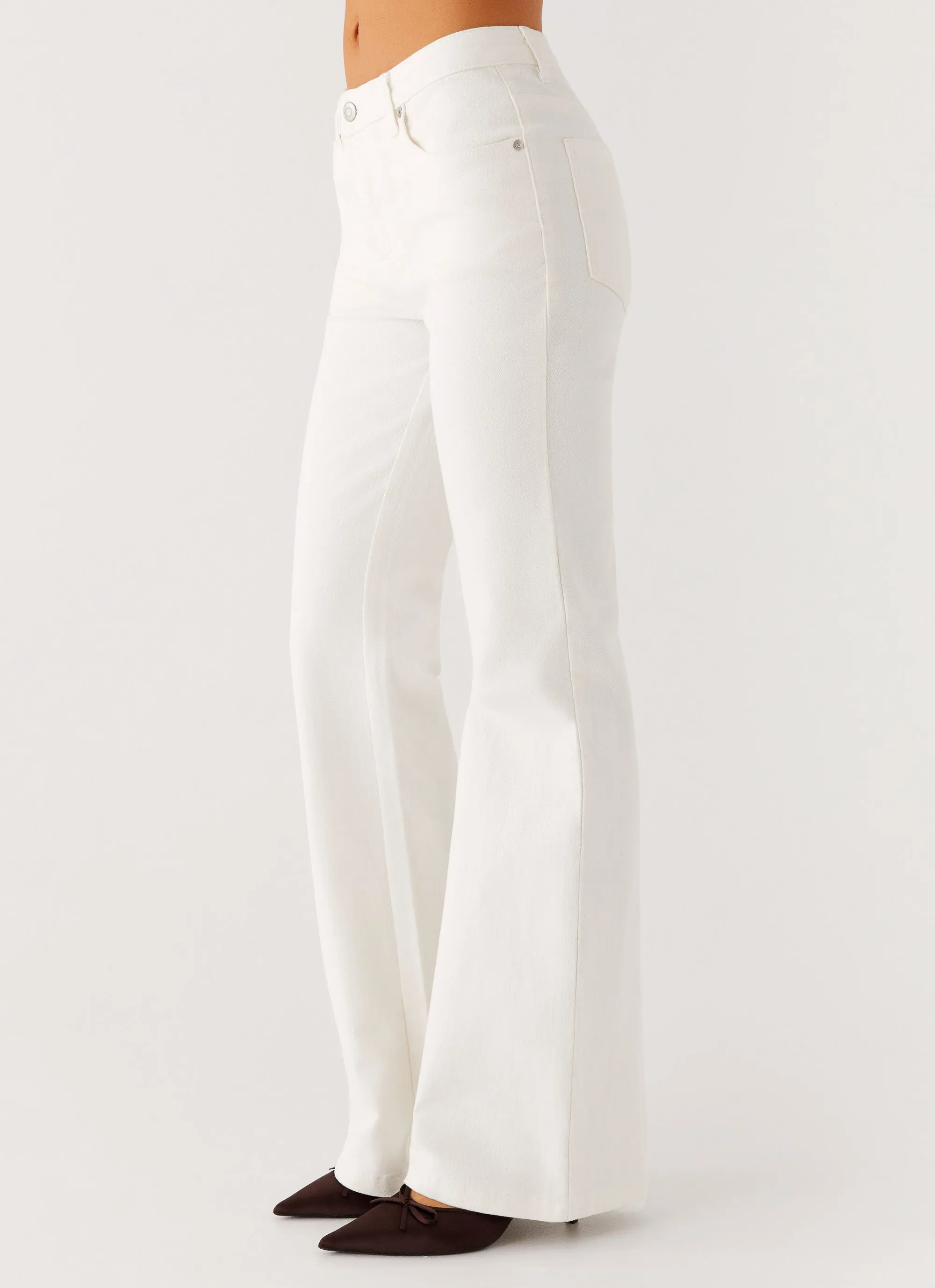 Aldo Bootleg Jeans - White On The Move Stylish Vibrant