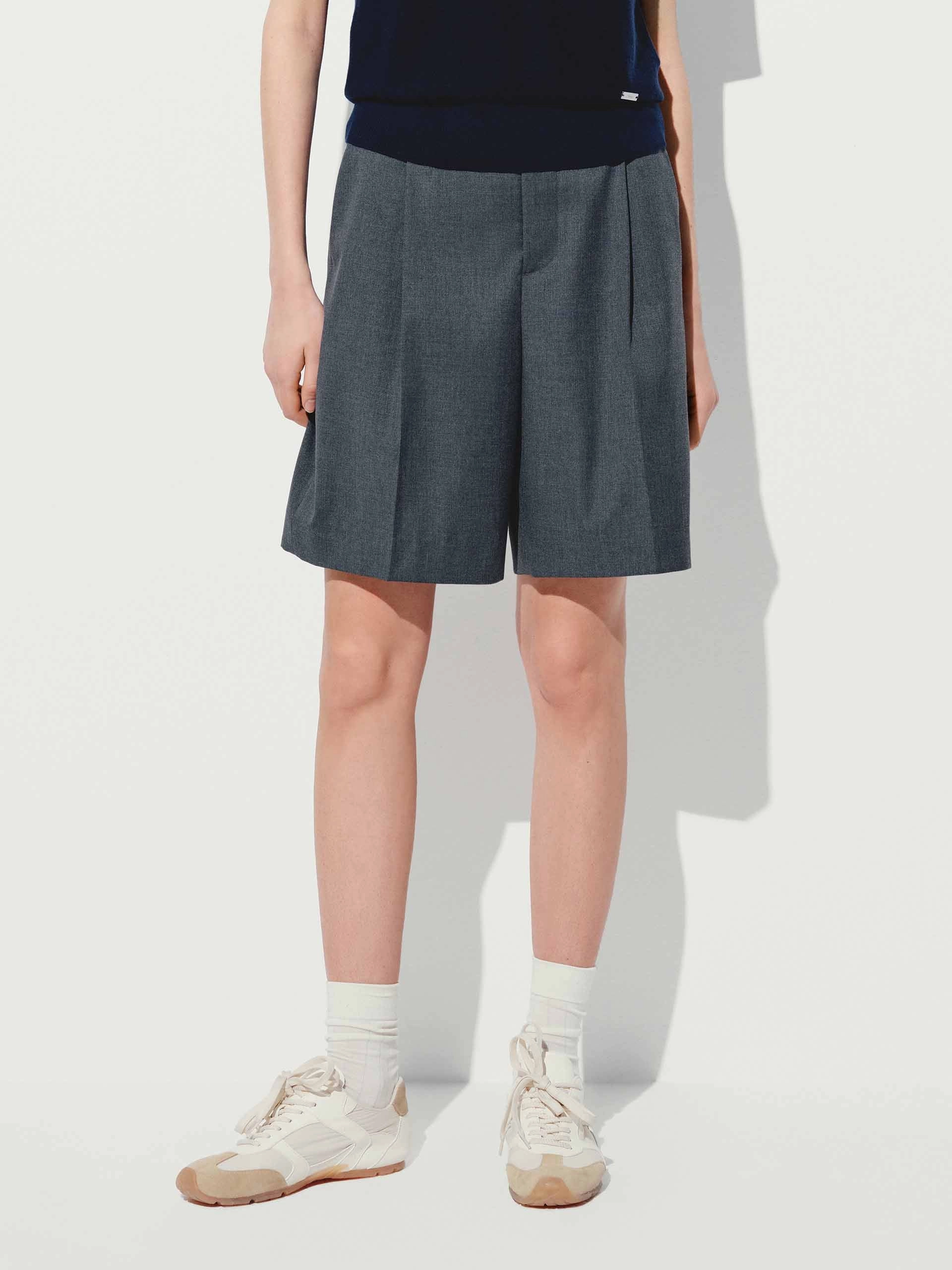 UPF Protection Quick Release Fasteners Tailored Bermuda Shorts