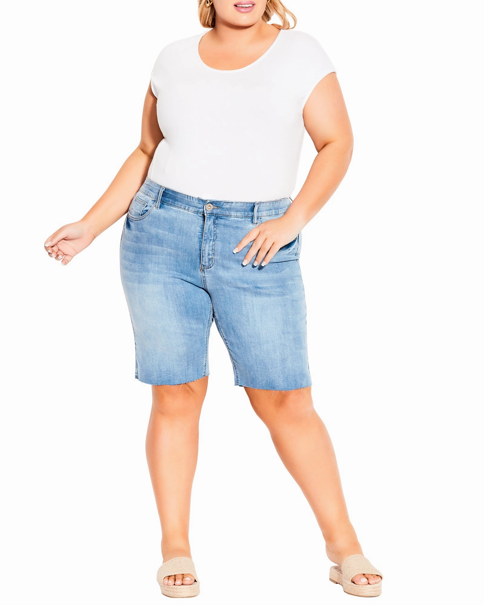 Timeless Edge Smart Look Tayla Frayed Denim Shorts | Medium Wash