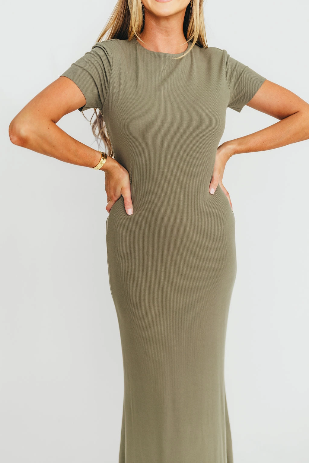 Smart Fabric The Charlie Ribbed Maxi Dress in Dusty Olive Green - Bump Friendly