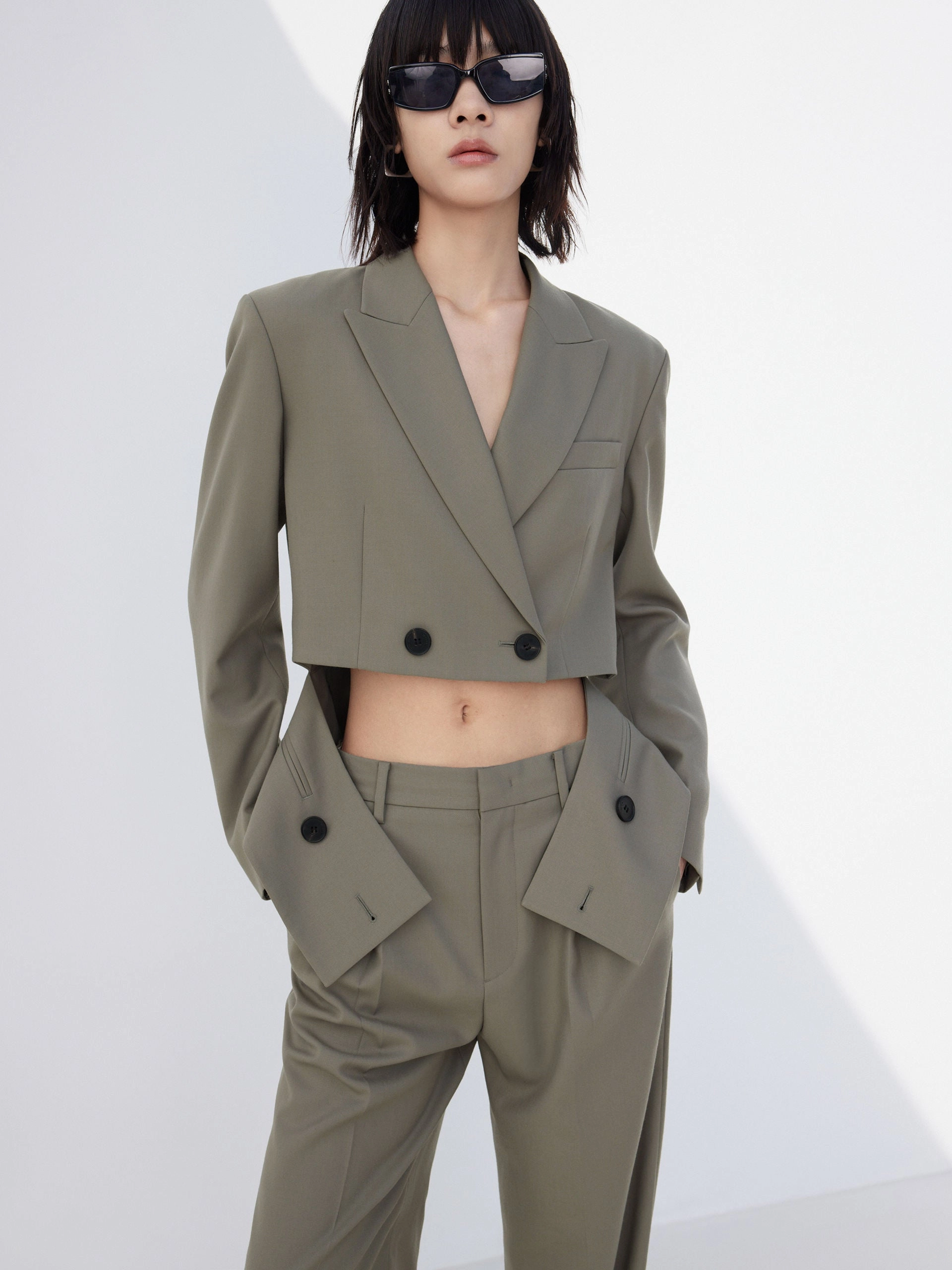 Minimalist Aesthetic Deconstructed Hem Blazer