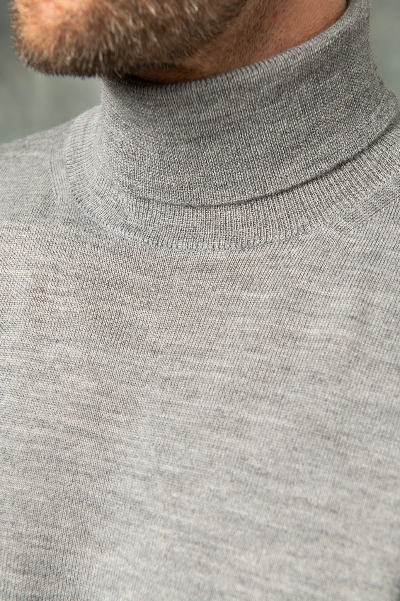 Grey merino turtleneck ?C Made in Italy WrinkleResistant Yarn
