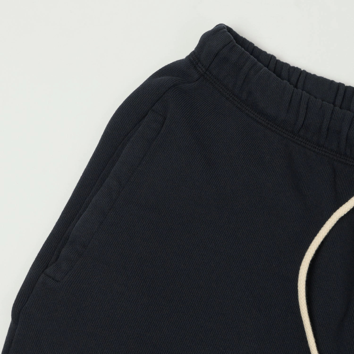 Go Light Durable Build Merz b. Schwanen 'Good Basics' Organic Cotton Sweat Shorts - Charcoal