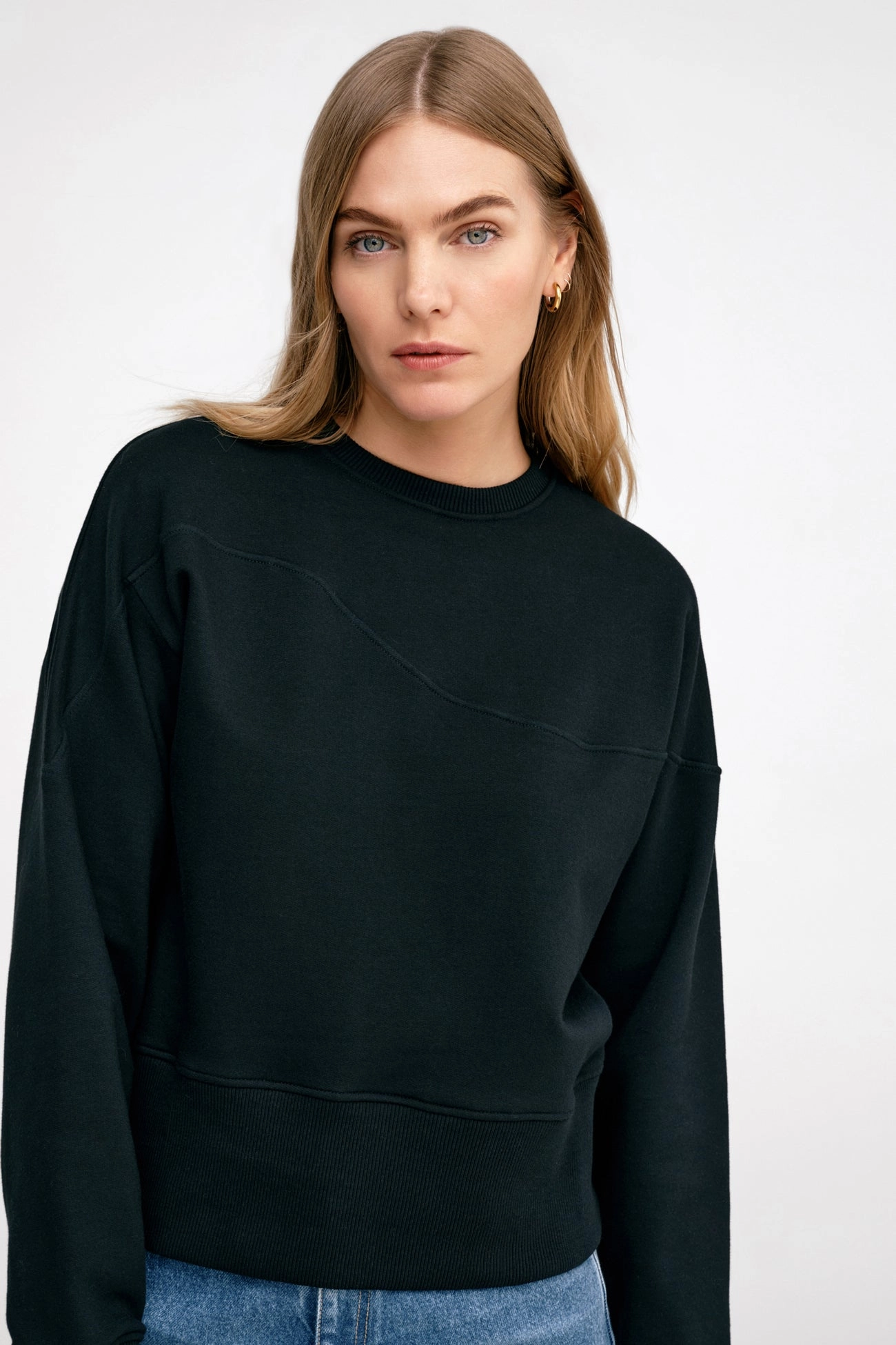 Timeless Chic Comfy Look Collin Sweatshirt
